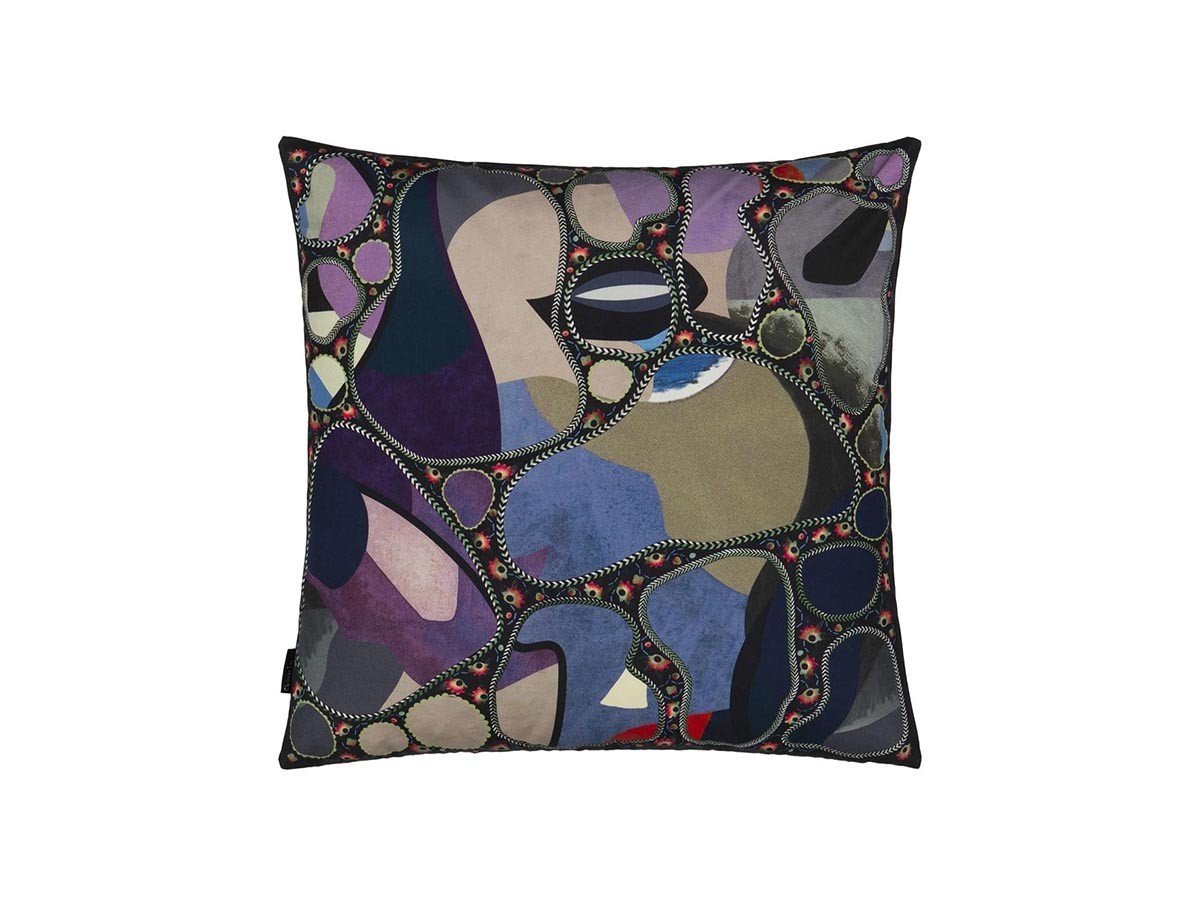 【デザイナーズ ギルド/DESIGNERS GUILD / GOODS】のChristian Lacroix Gems Mix Agate Cushion / クリスチャンラクロワ ジェムズミックス アガット クッション 50 × 50cm 人気、トレンドファッション・服の通販 founy(ファニー) 　送料無料　Free Shipping　クッション　Cushion　サテン　Satin　ファブリック　Fabric　フェザー　Feather　プリント　Print　ホーム・キャンプ・アウトドア・お取り寄せ　Home,Garden,Outdoor,Camping Gear　家具・インテリア　Home Furniture & Interior. Stylish & Functional Living Spaces　その他 インテリア雑貨、家具　Furniture, Interior, Others　other-4|ID: prp329100004025352 ipo3291000000031475476