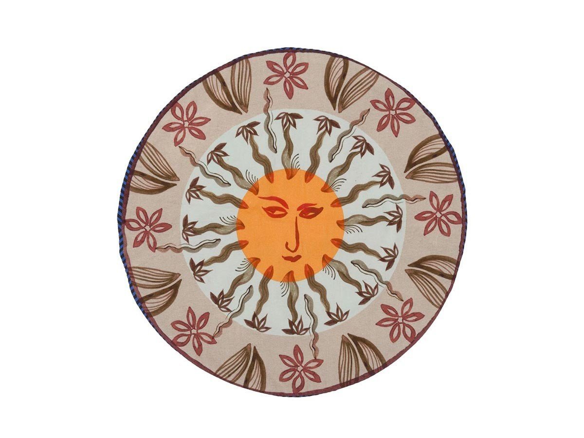 【デザイナーズ ギルド/DESIGNERS GUILD / GOODS】のChristian Lacroix Zenith Fleuve Cushion / クリスチャンラクロワ ゼニス フル―ヴ クッション 直径45cm インテリア・キッズ・メンズ・レディースファッション・服の通販 founy(ファニー) 　送料無料　Free Shipping　クッション　Cushion, Throw Pillow　サテン　Satin, Glossy Fabric　ファブリック　Fabric, Textile　フェザー　Feather, Feather Detail　プリント　Print, Printed Pattern　モチーフ　Motif, Design Theme　ラウンド　Round, Round Neck　ホーム・キャンプ・アウトドア・お取り寄せ　Home Living / Home & Lifestyle / Camping Gear / Outdoor Camping　家具・インテリア　Home Furniture & Interior. Stylish & Functional Living Spaces　その他 インテリア雑貨、家具　Home Decor & Furniture Extras　|ID: prp329100004025353 ipo3291000000035326275