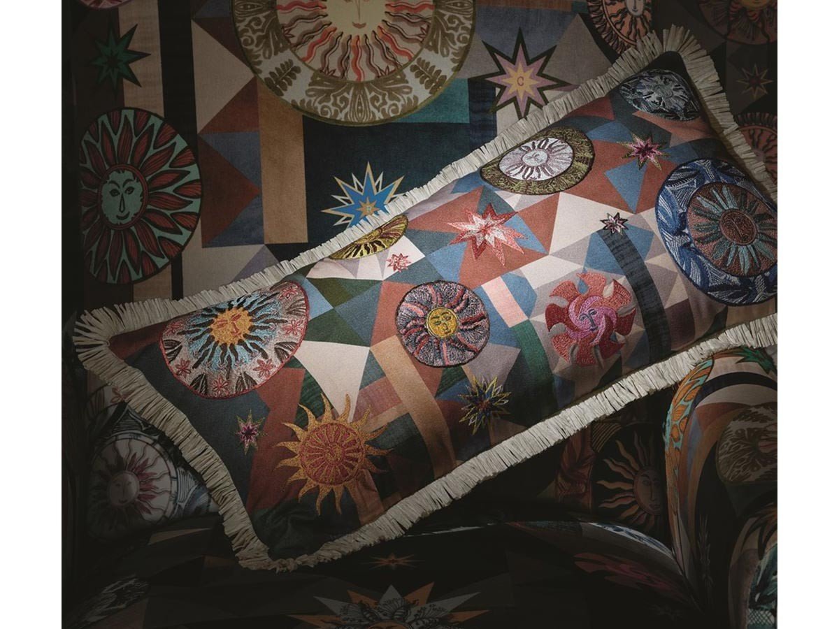 【デザイナーズ ギルド/DESIGNERS GUILD / GOODS】のChristian Lacroix Trinquetaille Terre Cuite Cushion / クリスチャンラクロワ トランクタイユ テール キュイット クッション 60 × 30cm 人気、トレンドファッション・服の通販 founy(ファニー) 　送料無料　Free Shipping　キルティング　Quilting　クッション　Cushion　サテン　Satin　パッチワーク　Patchwork　ファブリック　Fabric　フェザー　Feather　フリンジ　Fringe　プリント　Print　ラフィア　Raffia　リネン　Linen　ホーム・キャンプ・アウトドア・お取り寄せ　Home,Garden,Outdoor,Camping Gear　家具・インテリア　Home Furniture & Interior. Stylish & Functional Living Spaces　その他 インテリア雑貨、家具　Furniture, Interior, Others　other-4|ID: prp329100004025354 ipo3291000000031475484