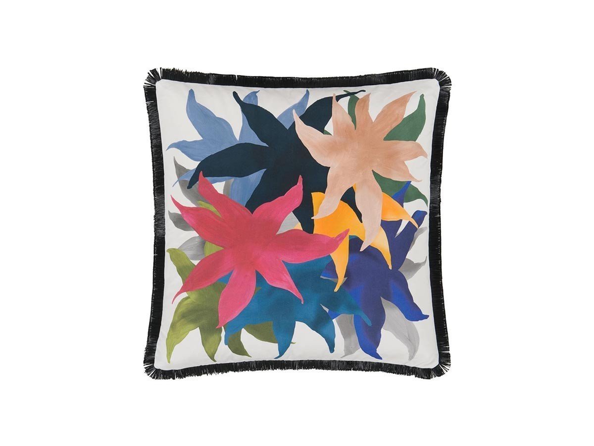 【デザイナーズ ギルド/DESIGNERS GUILD / GOODS】のChristian Lacroix Iris des Marais Craie Cushion / クリスチャンラクロワ イリスデマレ クレ クッション 55 × 55cm インテリア・キッズ・メンズ・レディースファッション・服の通販 founy(ファニー) 　クッション　Cushion　サテン　Satin　ファブリック　Fabric　フェザー　Feather　フランス　France　プリント　Print　モチーフ　Motif　ラフィア　Raffia　送料無料　Free Shipping　ホーム・キャンプ・アウトドア・お取り寄せ　Home,Garden,Outdoor,Camping Gear　家具・インテリア　Furniture　その他 インテリア雑貨、家具　Furniture, Interior, Others　|ID: prp329100004025358 ipo3291000000026717232