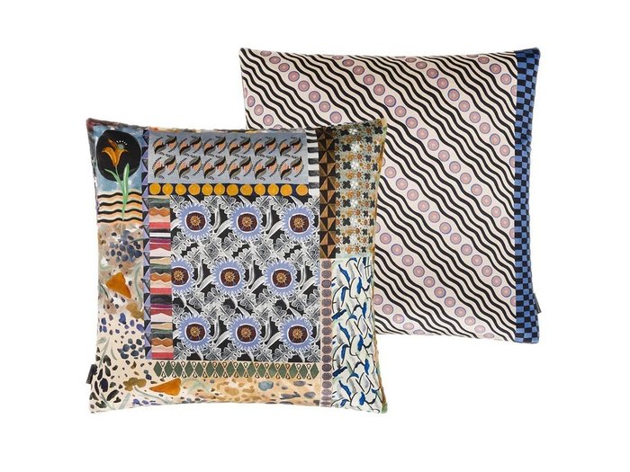 【デザイナーズ ギルド/DESIGNERS GUILD / GOODS】のChristian Lacroix Bohemian Rapsody Mosaique Cushion / クリスチャンラクロワ ボヘミアンラプソディ モザイク クッション 50 × 50cm インテリア・キッズ・メンズ・レディースファッション・服の通販 founy(ファニー) https://founy.com/ 送料無料 Free Shipping クッション Cushion, Throw Pillow ストライプ Stripe, Striped Pattern パターン Pattern, Design Print パッチワーク Patchwork, Mixed Fabric ファブリック Fabric, Textile フェザー Feather, Feather Detail プリント Print, Printed Pattern ベルベット Velvet, Velvety ボヘミアン Bohemian, Ethnic Style モザイク Mosaic, Geometric Pattern ホーム・キャンプ・アウトドア・お取り寄せ Home Living / Home & Lifestyle / Camping Gear / Outdoor Camping 家具・インテリア Home Furniture & Interior. Stylish & Functional Living Spaces その他 インテリア雑貨、家具 Home Decor & Furniture Extras |ID: prp329100004025359 ipo3291000000035326302