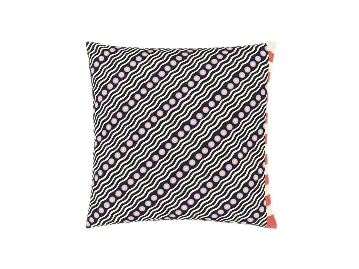 【デザイナーズ ギルド/DESIGNERS GUILD / GOODS】のChristian Lacroix Bloc Note Mosaique Cushion / クリスチャンラクロワ ブロックノート モザイク クッション 55 × 55cm インテリア・キッズ・メンズ・レディースファッション・服の通販 founy(ファニー) 　送料無料　Free Shipping　クッション　Cushion, Throw Pillow　グラフィック　Graphic, Graphic Design　サテン　Satin, Glossy Fabric　パターン　Pattern, Design Print　ファブリック　Fabric, Textile　フェザー　Feather, Feather Detail　ブロック　Block, Solid Block Pattern　プリント　Print, Printed Pattern　モザイク　Mosaic, Geometric Pattern　モチーフ　Motif, Design Theme　ホーム・キャンプ・アウトドア・お取り寄せ　Home Living / Home & Lifestyle / Camping Gear / Outdoor Camping　家具・インテリア　Home Furniture & Interior. Stylish & Functional Living Spaces　その他 インテリア雑貨、家具　Home Decor & Furniture Extras　|ID: prp329100004025362 ipo3291000000035326314