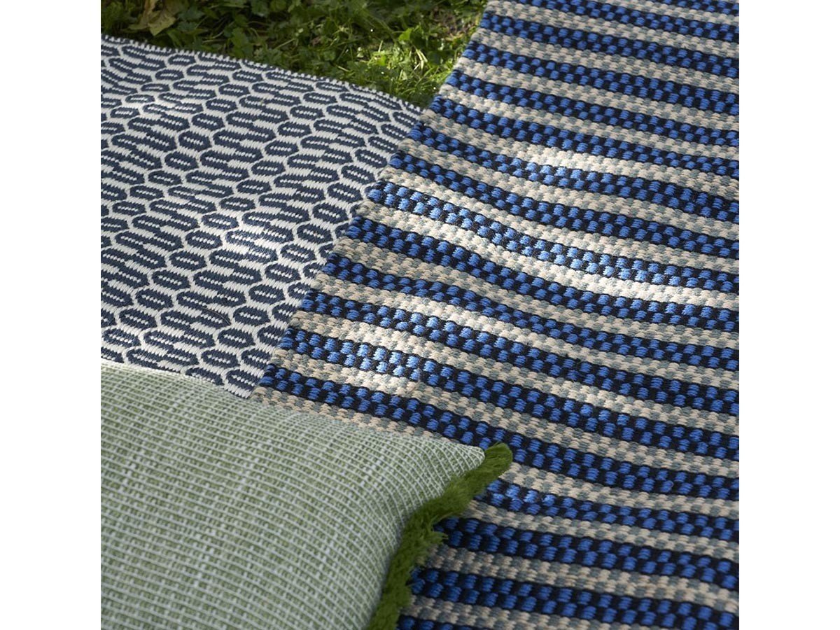 【デザイナーズ ギルド/DESIGNERS GUILD / GOODS】のMuara Outdoor Rug / ムアラ アウトドアラグ(コバルト) 人気、トレンドファッション・服の通販 founy(ファニー) 　送料無料　Free Shipping　ストライプ　Stripe　パターン　Pattern　ヴィンテージ　Vintage　ホーム・キャンプ・アウトドア・お取り寄せ　Home,Garden,Outdoor,Camping Gear　家具・インテリア　Home Furniture & Interior. Stylish & Functional Living Spaces　その他 インテリア雑貨、家具　Furniture, Interior, Others　other-4|ID: prp329100004025364 ipo3291000000031475523