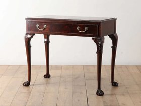 【ロイズ アンティークス/Lloyd's Antiques / GOODS】 Real Antique Writing Table / 英国アンティーク家具 ライティングテーブル人気、トレンドファッション・服の通販 founy(ファニー) アンティーク Antique クラシカル Classical シンプル Simple デスク Desk ホーム・キャンプ・アウトドア・お取り寄せ Home,Garden,Outdoor,Camping Gear 家具・インテリア Furniture その他 インテリア雑貨、家具 Furniture, Interior, Others |ID:prp329100004027255