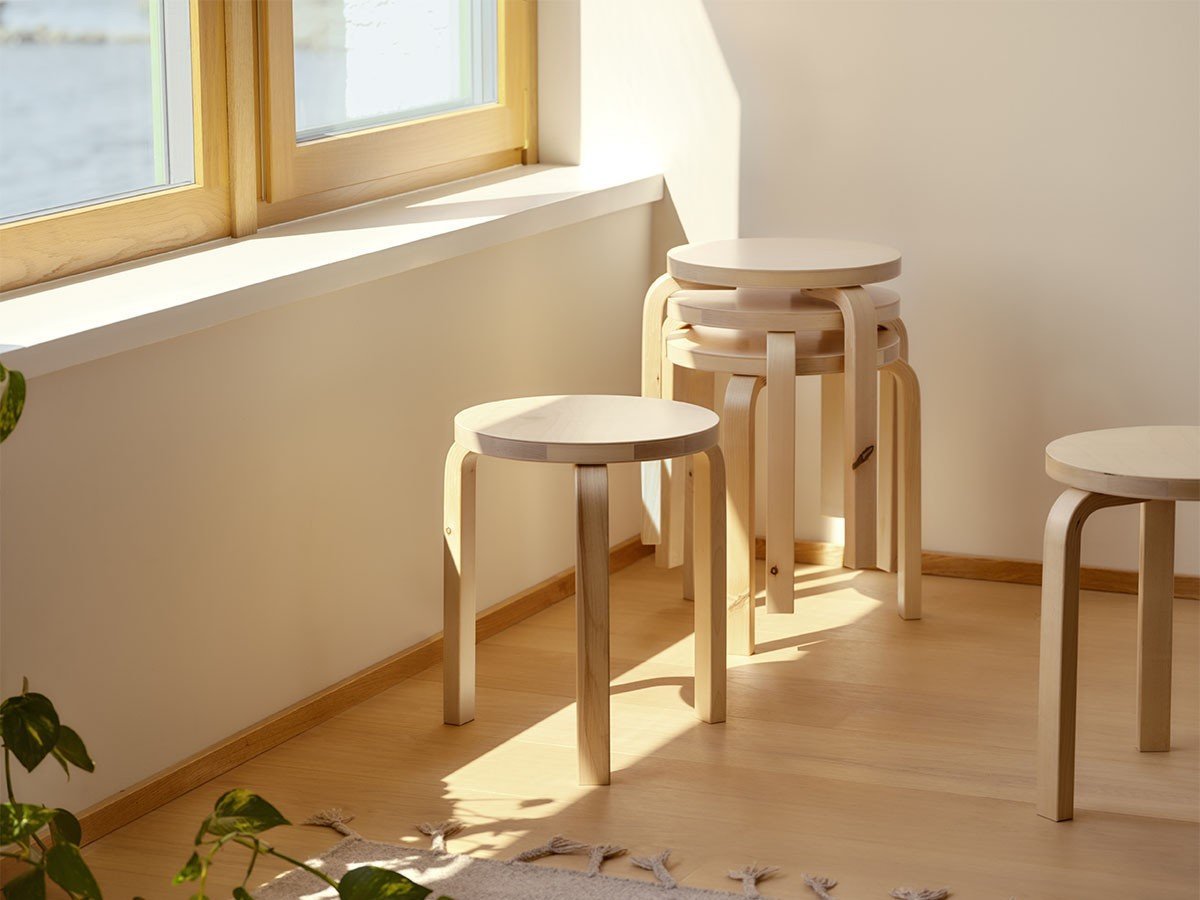 【アルテック/artek / GOODS】のSTOOL E60 WILD BIRCH / スツール E60 ワイルドバーチ インテリア・キッズ・メンズ・レディースファッション・服の通販 founy(ファニー) 　イタリア　Italy　フラット　Flat　送料無料　Free Shipping　ホーム・キャンプ・アウトドア・お取り寄せ　Home,Garden,Outdoor,Camping Gear　家具・インテリア　Furniture　チェア・椅子　Chair　スツール　Stool　参考イメージ|ID: prp329100004032551 ipo3291000000026799545