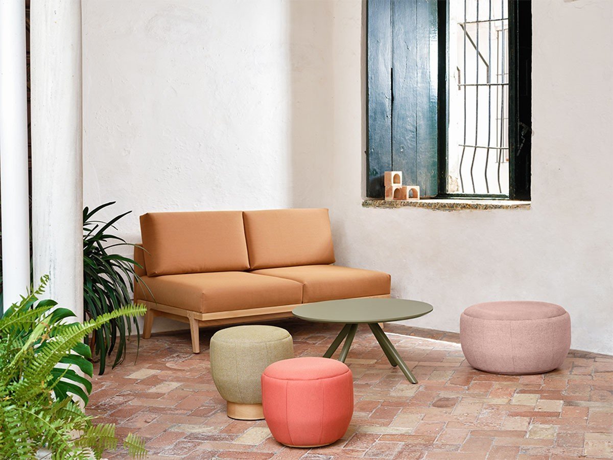 【エスパティオ/esPattio / GOODS】のBOW LOUNGE TABLE / ボウ ラウンジテーブル 円型天板 インテリア・キッズ・メンズ・レディースファッション・服の通販 founy(ファニー) 　送料無料　Free Shipping　おすすめ　Recommended / Our Picks　テーブル　Table, Dining Table　ホーム・キャンプ・アウトドア・お取り寄せ　Home Living / Home & Lifestyle / Camping Gear / Outdoor Camping　家具・インテリア　Home Furniture & Interior. Stylish & Functional Living Spaces　テーブル　Dining, Coffee & Side Tables　ローテーブル・センターテーブル　Coffee & Center Tables　参考イメージ|ID: prp329100004035903 ipo3291000000032501477