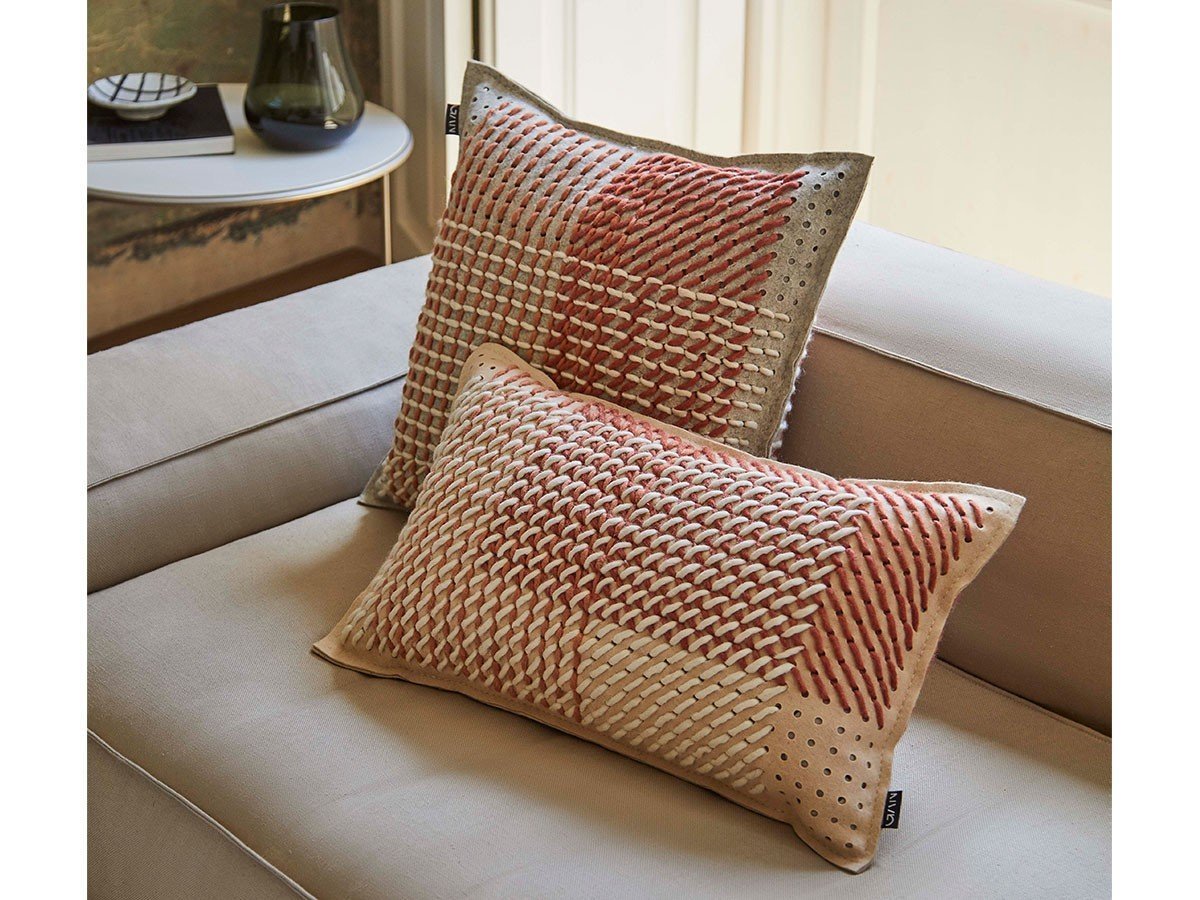 【ガン/GAN / GOODS】のCANEVAS GEO CUSHION / キャンバス ゲオ クッション 50 × 50cm 人気、トレンドファッション・服の通販 founy(ファニー) 　送料無料　Free Shipping　キャンバス　Canvas　クッション　Cushion　フェルト　Felt　ホーム・キャンプ・アウトドア・お取り寄せ　Home,Garden,Outdoor,Camping Gear　家具・インテリア　Furniture　その他 インテリア雑貨、家具　Furniture, Interior, Others　other-5|ID: prp329100004038656 ipo3291000000031474851