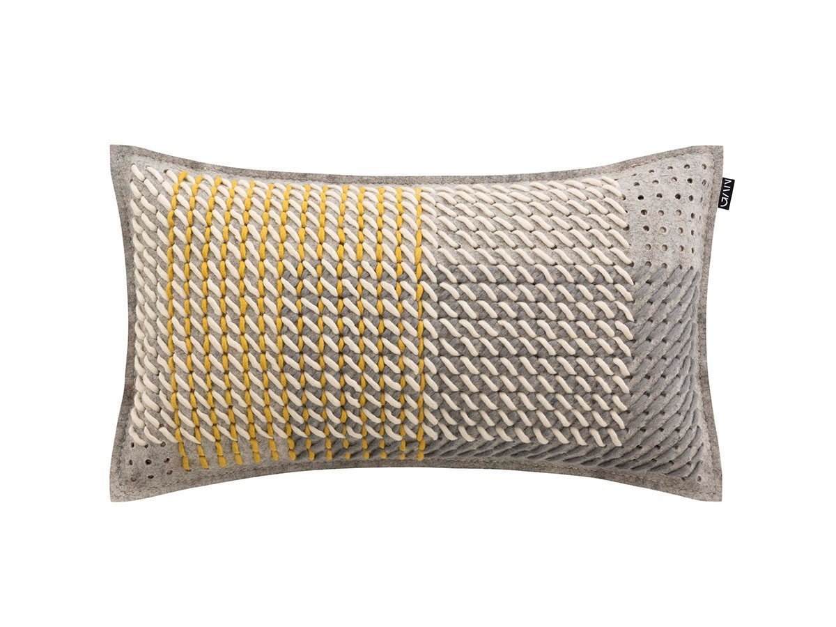 【ガン/GAN / GOODS】のCANEVAS GEO CUSHION / キャンバス ゲオ クッション 61 × 36cm インテリア・キッズ・メンズ・レディースファッション・服の通販 founy(ファニー) 送料無料 Free Shipping キャンバス Canvas, Canvas Fabric クッション Cushion, Throw Pillow フェルト Felt, Felt Fabric ホーム・キャンプ・アウトドア・お取り寄せ Home Living / Home & Lifestyle / Camping Gear / Outdoor Camping 家具・インテリア Home Furniture & Interior. Stylish & Functional Living Spaces その他 インテリア雑貨、家具 Home Decor & Furniture Extras グレー|ID: prp329100004038657 ipo3291000000035326362