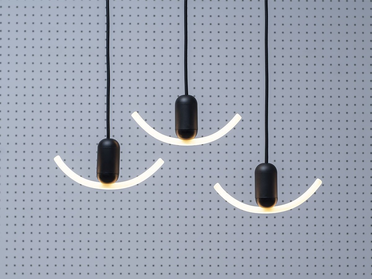【ビーム/BEEM / GOODS】のPendant Holder + Bulb Smile02 / ペンダントホルダー + バルブ(スマイル02) 人気、トレンドファッション・服の通販 founy(ファニー) 　ガラス　Glass, Glassware　シンプル　Simple, Minimal　ストレート　Straight, Straight Cut　送料無料　Free Shipping　ホーム・キャンプ・アウトドア・お取り寄せ　Home Living / Home & Lifestyle / Camping Gear / Outdoor Camping　家具・インテリア　Home Furniture & Interior. Stylish & Functional Living Spaces　ライト・照明　Lamps & Lighting Fixtures　ペンダントライト・吊り下げ照明　Pendant Light / Hanging Light Fixture　other-6|ID: prp329100004039231 ipo3291000000031474753