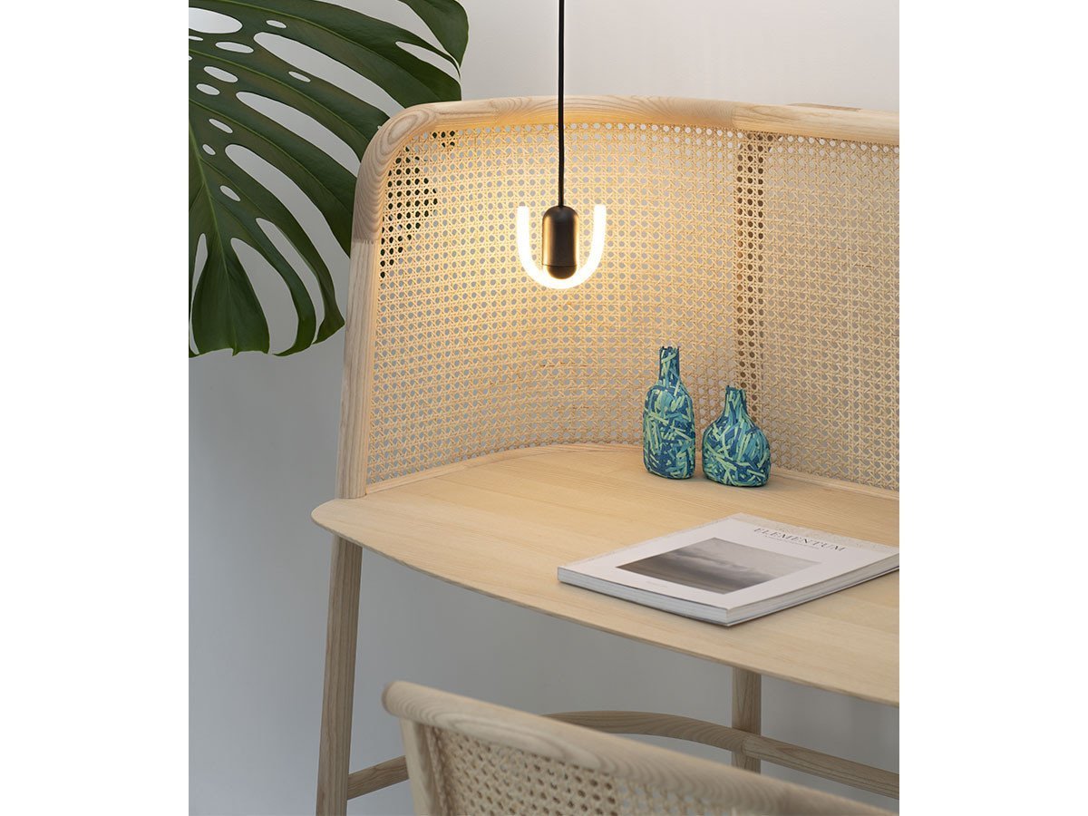 【ビーム/BEEM / GOODS】のPendant Holder + Bulb Smile01 / ペンダントホルダー + バルブ(スマイル01) 人気、トレンドファッション・服の通販 founy(ファニー) 　ガラス　Glass, Glassware　シンプル　Simple, Minimal　ストレート　Straight, Straight Cut　送料無料　Free Shipping　ホーム・キャンプ・アウトドア・お取り寄せ　Home Living / Home & Lifestyle / Camping Gear / Outdoor Camping　家具・インテリア　Home Furniture & Interior. Stylish & Functional Living Spaces　ライト・照明　Lamps & Lighting Fixtures　ペンダントライト・吊り下げ照明　Pendant Light / Hanging Light Fixture　other-6|ID: prp329100004039232 ipo3291000000031474758