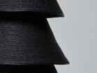 【モブジェ/MOBJE / GOODS】のSTACKKI / スタッキ S ブラックは縁に同色の革が施され、よりシックな印象となっています。|ID: prp329100004041084 ipo3291000000030172357