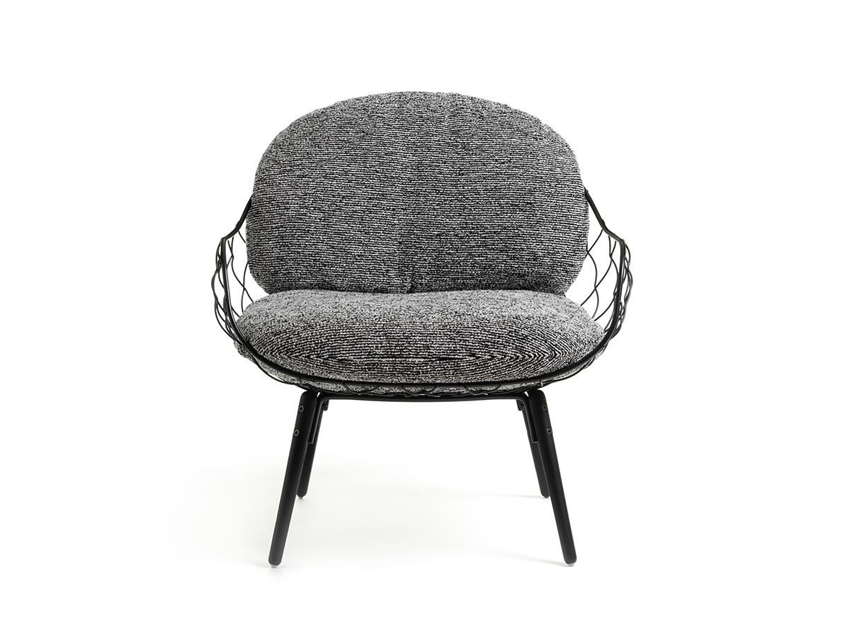 【マジス/MAGIS / GOODS】のPINA Low Chair / ピーニャ ローチェア ブラック脚(トリラナコジマ) インテリア・キッズ・メンズ・レディースファッション・服の通販 founy(ファニー) 　アンティーク　Antique　クッション　Cushion　フィット　Fit　フレーム　Flame　ワイヤー　Wire　送料無料　Free Shipping　ホーム・キャンプ・アウトドア・お取り寄せ　Home,Garden,Outdoor,Camping Gear　家具・インテリア　Furniture　チェア・椅子　Chair　ラウンジチェア　Lounge Chair　ホーム・キャンプ・アウトドア・お取り寄せ　Home,Garden,Outdoor,Camping Gear　家具・インテリア　Furniture　チェア・椅子　Chair　ローチェア・座椅子　Low Chair/Seat Chair　グレイ|ID: prp329100004054818 ipo3291000000027288319