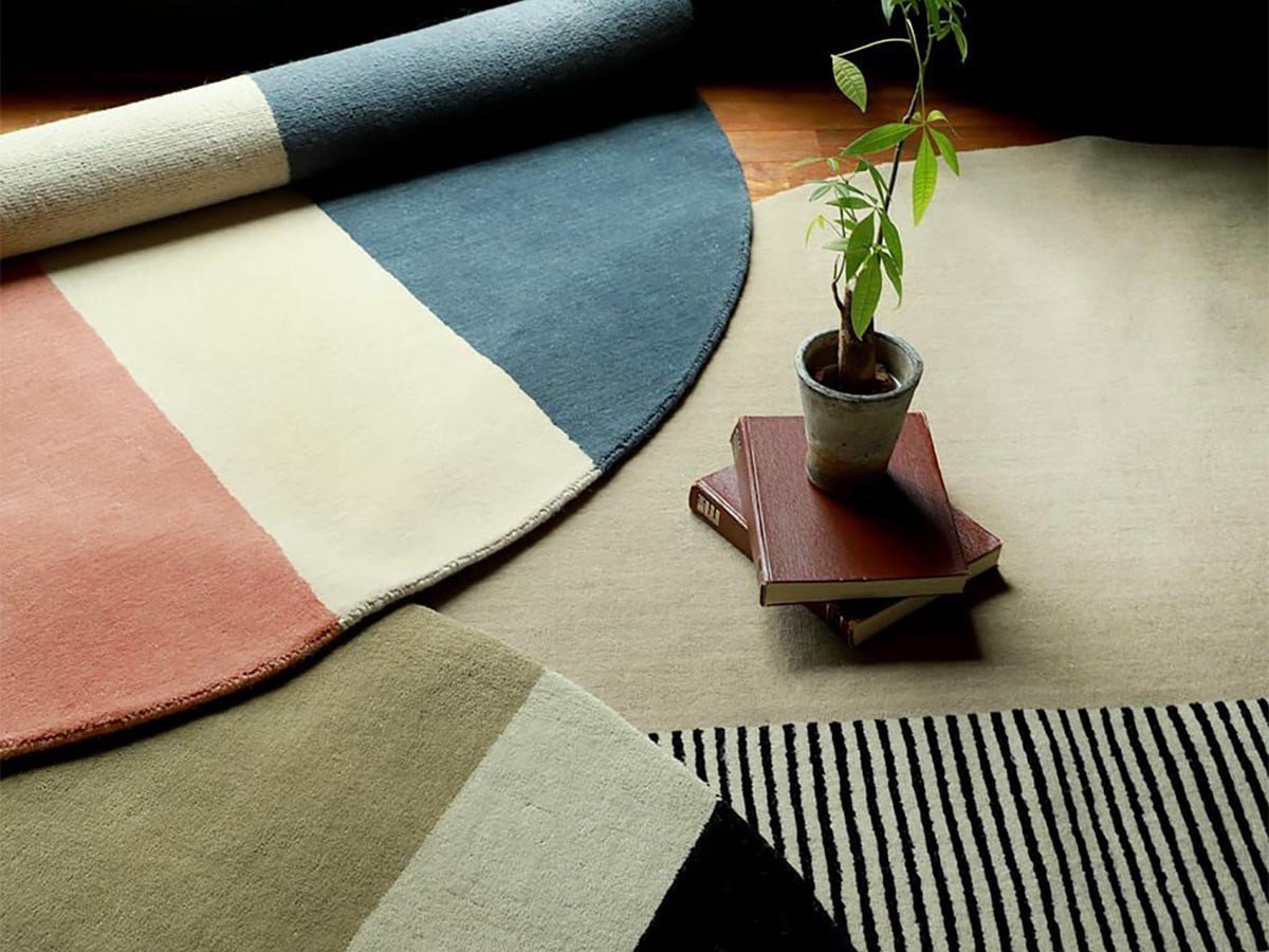 【アデペシュ/a.depeche / GOODS】のpell wool rug circle bais / ペル ウールラグ サークル バーイース 人気、トレンドファッション・服の通販 founy(ファニー) 　クッション　Cushion, Throw Pillow　サークル　Circle, Round Design　ハンド　Hand, Handmade　ホーム・キャンプ・アウトドア・お取り寄せ　Home Living / Home & Lifestyle / Camping Gear / Outdoor Camping　家具・インテリア　Home Furniture & Interior. Stylish & Functional Living Spaces　その他 インテリア雑貨、家具　Home Decor & Furniture Extras　other-6|ID: prp329100004054846 ipo3291000000031473387