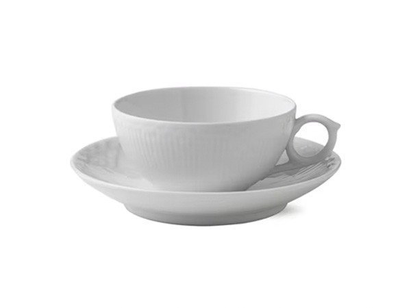 【ロイヤル コペンハーゲン/Royal Copenhagen / GOODS】のWhite Fluted Half Lace Tea Cup & Saucer / ホワイトフルーテッド ハーフレース ティーカップ & ソーサー 人気、トレンドファッション・服の通販 founy(ファニー) 　エレガント 上品　Elegant　クラシック　Classic　シェイプ　Shape　シンプル　Simple　テーブル　Table　ハーフ　Half　レース　Race　 other-1|ID: prp329100004058731 ipo3291000000027327132