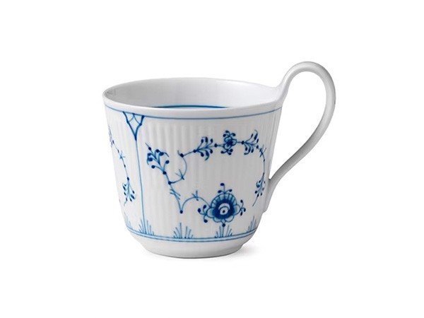 【ロイヤル コペンハーゲン/Royal Copenhagen / GOODS】のBlue Fluted Plain High Handle Mug / ブルーフルーテッド プレイン ハイハンドルマグ 人気、トレンドファッション・服の通販 founy(ファニー) 　送料無料　Free Shipping　コレクション　Collection　テーブル　Table　ハンド　Hand　モチーフ　Motif　リラックス　Relax　人気　Popularity　 other-1|ID: prp329100004058733 ipo3291000000027327136