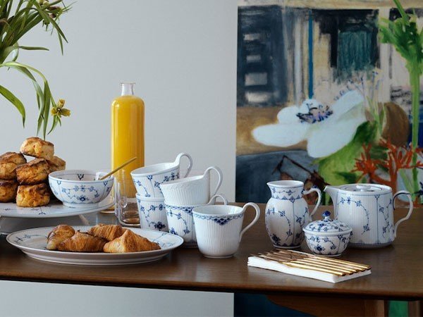 【ロイヤル コペンハーゲン/Royal Copenhagen / GOODS】のBlue Fluted Plain High Handle Mug / ブルーフルーテッド プレイン ハイハンドルマグ 人気、トレンドファッション・服の通販 founy(ファニー) 　送料無料　Free Shipping　コレクション　Collection, Seasonal Line　テーブル　Table, Dining Table　ハンド　Hand, Handmade　モチーフ　Motif, Design Theme　リラックス　Relax, Relaxed Fit　人気　Popular, Best Seller　other-3|ID: prp329100004058733 ipo3291000000031473244