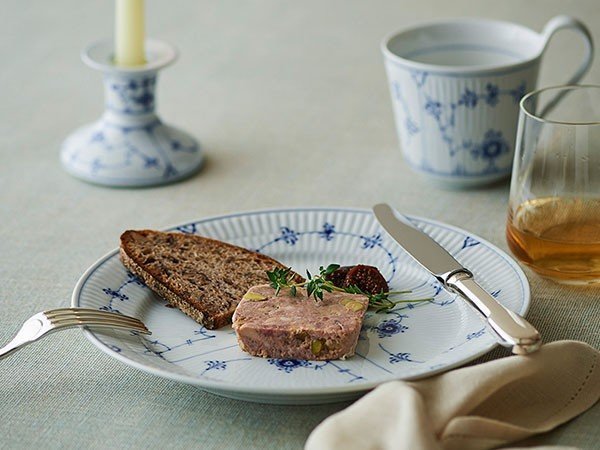 【ロイヤル コペンハーゲン/Royal Copenhagen / GOODS】のBlue Fluted Plain High Handle Mug / ブルーフルーテッド プレイン ハイハンドルマグ 人気、トレンドファッション・服の通販 founy(ファニー) 　送料無料　Free Shipping　コレクション　Collection, Seasonal Line　テーブル　Table, Dining Table　ハンド　Hand, Handmade　モチーフ　Motif, Design Theme　リラックス　Relax, Relaxed Fit　人気　Popular, Best Seller　other-5|ID: prp329100004058733 ipo3291000000031473246