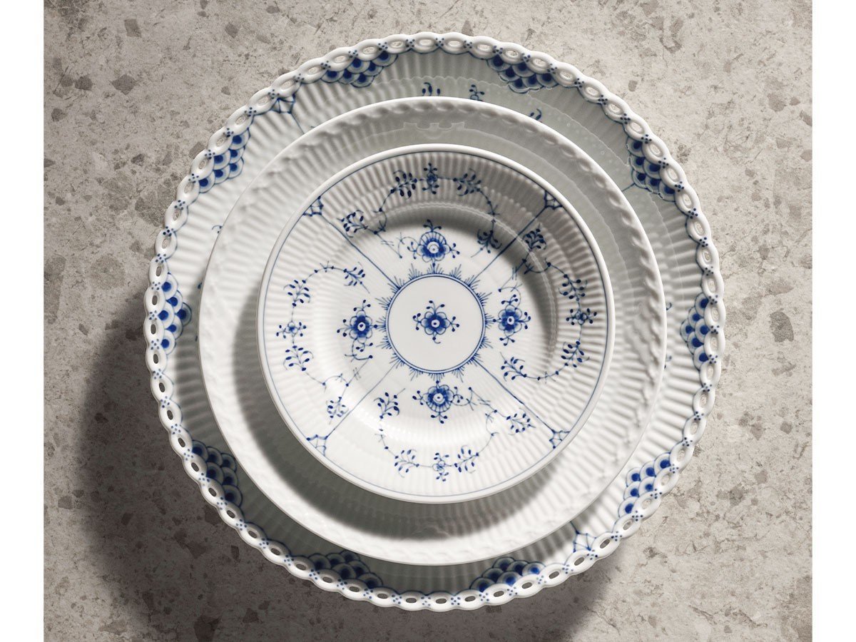 【ロイヤル コペンハーゲン/Royal Copenhagen / GOODS】のBlue Fluted Plain Plate 19 / ブルーフルーテッド プレイン プレート 19cm 人気、トレンドファッション・服の通販 founy(ファニー) 送料無料 Free Shipping エレガント 上品 Elegant コレクション Collection, Seasonal Line テーブル Table, Dining Table デザート Dessert, Sweet Treat ハンド Hand, Handmade プレート Plate, Dish モチーフ Motif, Design Theme 皿 Plate, Dish other-2|ID: prp329100004058735 ipo3291000000031473253