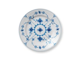 【ロイヤル コペンハーゲン/Royal Copenhagen / GOODS】のBlue Fluted Plain Plate 17 / ブルーフルーテッド プレイン プレート 17cm 人気、トレンドファッション・服の通販 founy(ファニー) 送料無料 Free Shipping エレガント 上品 Elegant コレクション Collection テーブル Table ハンド Hand プレート Plate モチーフ Motif 皿 Dish |ID:prp329100004058736