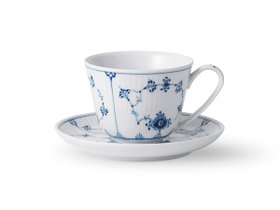 【ロイヤル コペンハーゲン/Royal Copenhagen / GOODS】のBlue Fluted Plain Cup & Saucer / ブルーフルーテッド プレイン カップ & ソーサー 人気、トレンドファッション・服の通販 founy(ファニー) 送料無料 Free Shipping コレクション Collection コンパクト Compact シェイプ Shape テーブル Table ハンド Hand モチーフ Motif |ID:prp329100004058739