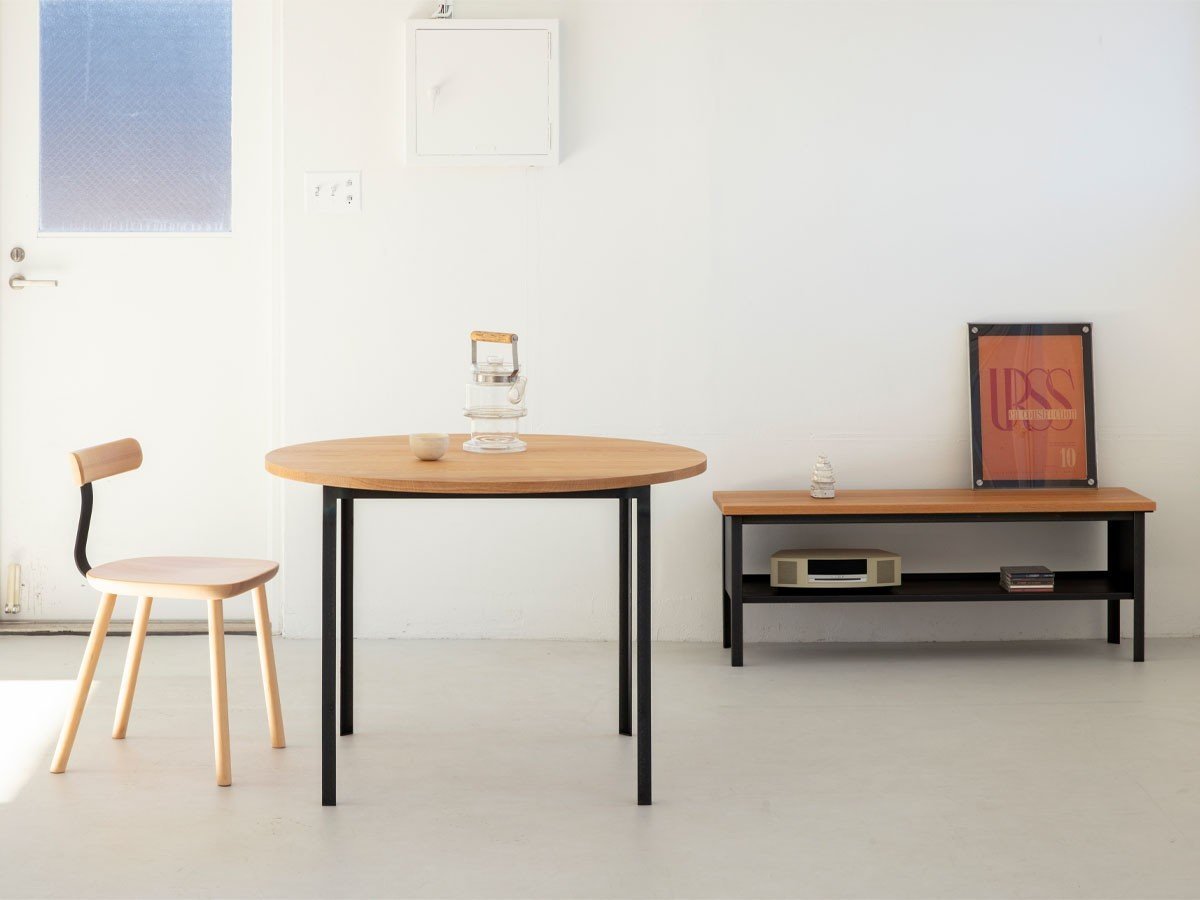 【ホイム/HOIM / GOODS】のAngle Dining Table Round / アングル ダイニングテーブル ラウンド 人気、トレンドファッション・服の通販 founy(ファニー) 　シンプル　Simple, Minimal　テーブル　Table, Dining Table　ラウンド　Round, Round Neck　ホーム・キャンプ・アウトドア・お取り寄せ　Home Living / Home & Lifestyle / Camping Gear / Outdoor Camping　家具・インテリア　Home Furniture & Interior. Stylish & Functional Living Spaces　テーブル　Dining, Coffee & Side Tables　ダイニングテーブル・食卓テーブル　Dining Tables　ホーム・キャンプ・アウトドア・お取り寄せ　Home Living / Home & Lifestyle / Camping Gear / Outdoor Camping　家具・インテリア　Home Furniture & Interior. Stylish & Functional Living Spaces　テーブル　Dining, Coffee & Side Tables　カフェテーブル・丸型テーブル　Cafe & Bistro Tables　other-2|ID: prp329100004076261 ipo3291000000031472939