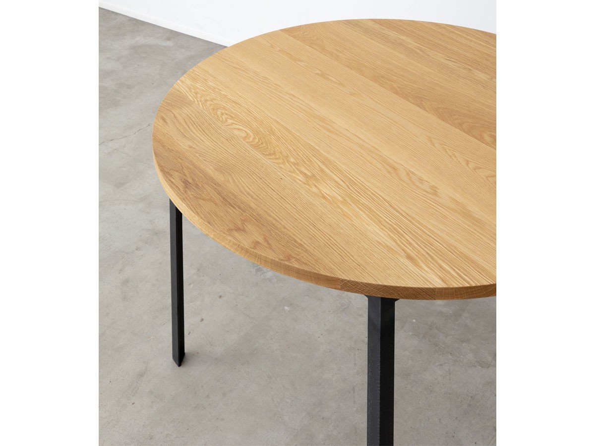 【ホイム/HOIM / GOODS】のAngle Dining Table Round / アングル ダイニングテーブル ラウンド 人気、トレンドファッション・服の通販 founy(ファニー) 　シンプル　Simple, Minimal　テーブル　Table, Dining Table　ラウンド　Round, Round Neck　ホーム・キャンプ・アウトドア・お取り寄せ　Home Living / Home & Lifestyle / Camping Gear / Outdoor Camping　家具・インテリア　Home Furniture & Interior. Stylish & Functional Living Spaces　テーブル　Dining, Coffee & Side Tables　ダイニングテーブル・食卓テーブル　Dining Tables　ホーム・キャンプ・アウトドア・お取り寄せ　Home Living / Home & Lifestyle / Camping Gear / Outdoor Camping　家具・インテリア　Home Furniture & Interior. Stylish & Functional Living Spaces　テーブル　Dining, Coffee & Side Tables　カフェテーブル・丸型テーブル　Cafe & Bistro Tables　other-3|ID: prp329100004076261 ipo3291000000031472940
