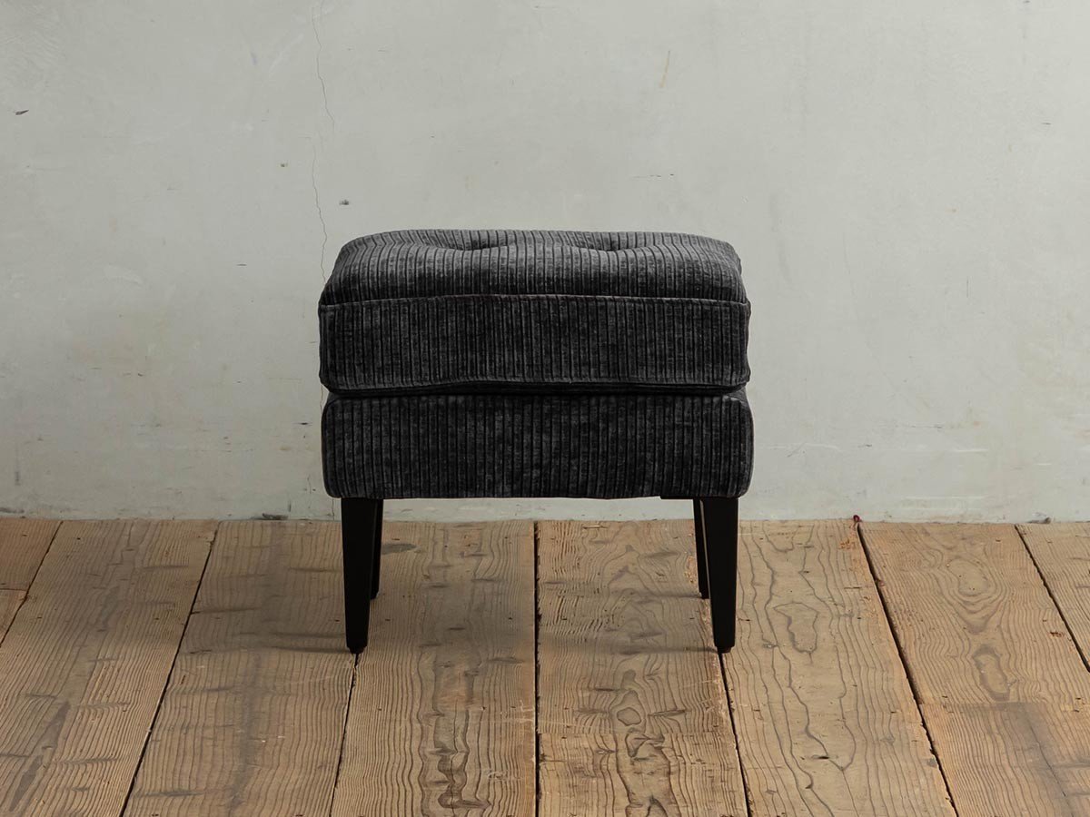 【ノットアンティークス/knot antiques / CRASH GATE / GOODS】のGRESS STOOL S / グレス スツール S(ジャガード) インテリア・キッズ・メンズ・レディースファッション・服の通販 founy(ファニー) 　スリム　Slim　タオル　Towel　テーブル　Table　ヴィンテージ　Vintage　ホーム・キャンプ・アウトドア・お取り寄せ　Home,Garden,Outdoor,Camping Gear　家具・インテリア　Furniture　チェア・椅子　Chair　スツール　Stool　張地:スモークブラック|ID: prp329100004079591 ipo3291000000029154019