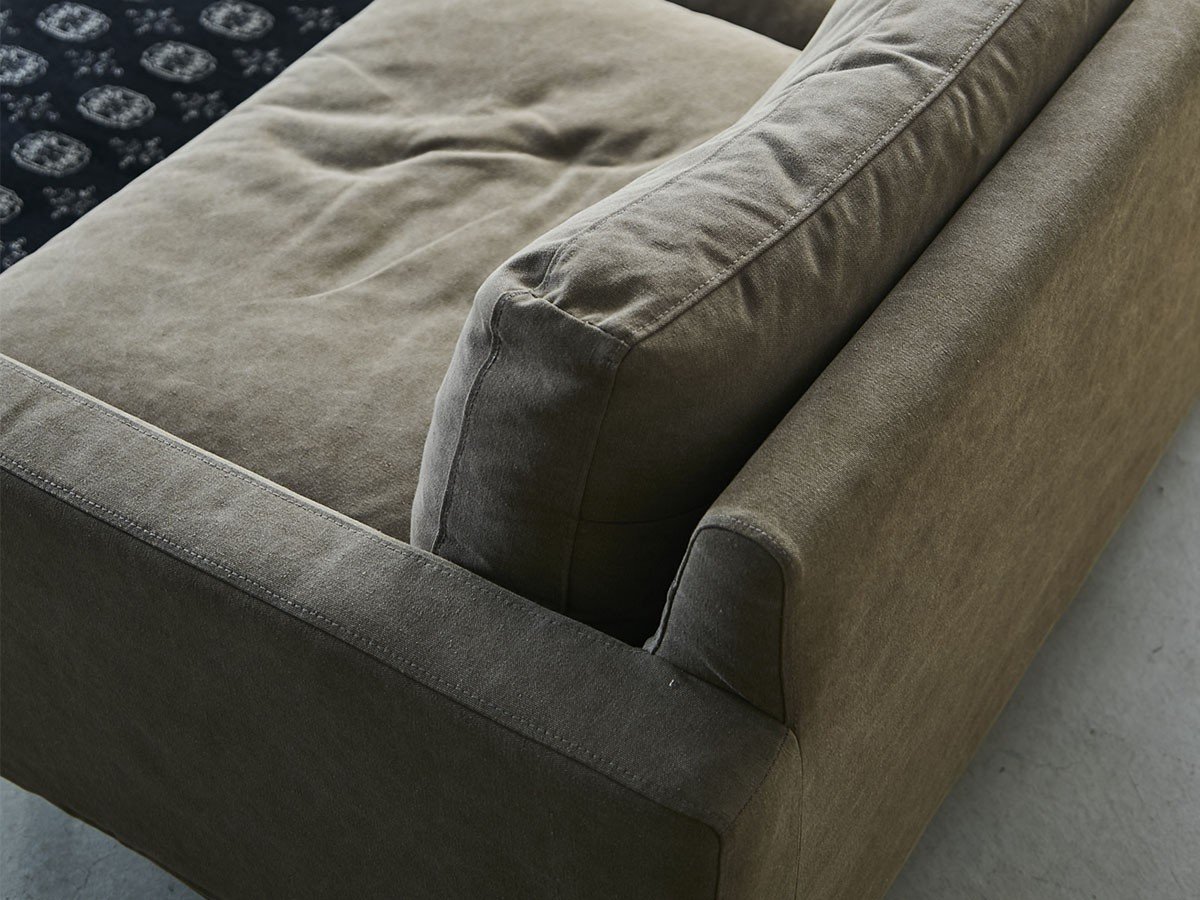 【イージーライフ/Easy Life / GOODS】のFREDA SOFA / フリーダ スモールカウチソファ(キャンバス地) インテリア・キッズ・メンズ・レディースファッション・服の通販 founy(ファニー) 　キャンバス　Canvas, Canvas Fabric　クッション　Cushion, Throw Pillow　シンプル　Simple, Minimal　スタンダード　Standard, Basic　フェザー　Feather, Feather Detail　リラックス　Relax, Relaxed Fit　ホーム・キャンプ・アウトドア・お取り寄せ　Home Living / Home & Lifestyle / Camping Gear / Outdoor Camping　家具・インテリア　Home Furniture & Interior. Stylish & Functional Living Spaces　ソファー　Couches & Sofas　カウチソファ・シェーズロング　Chaise Lounge Sofas　参考イメージ|ID: prp329100004079629 ipo3291000000030162535