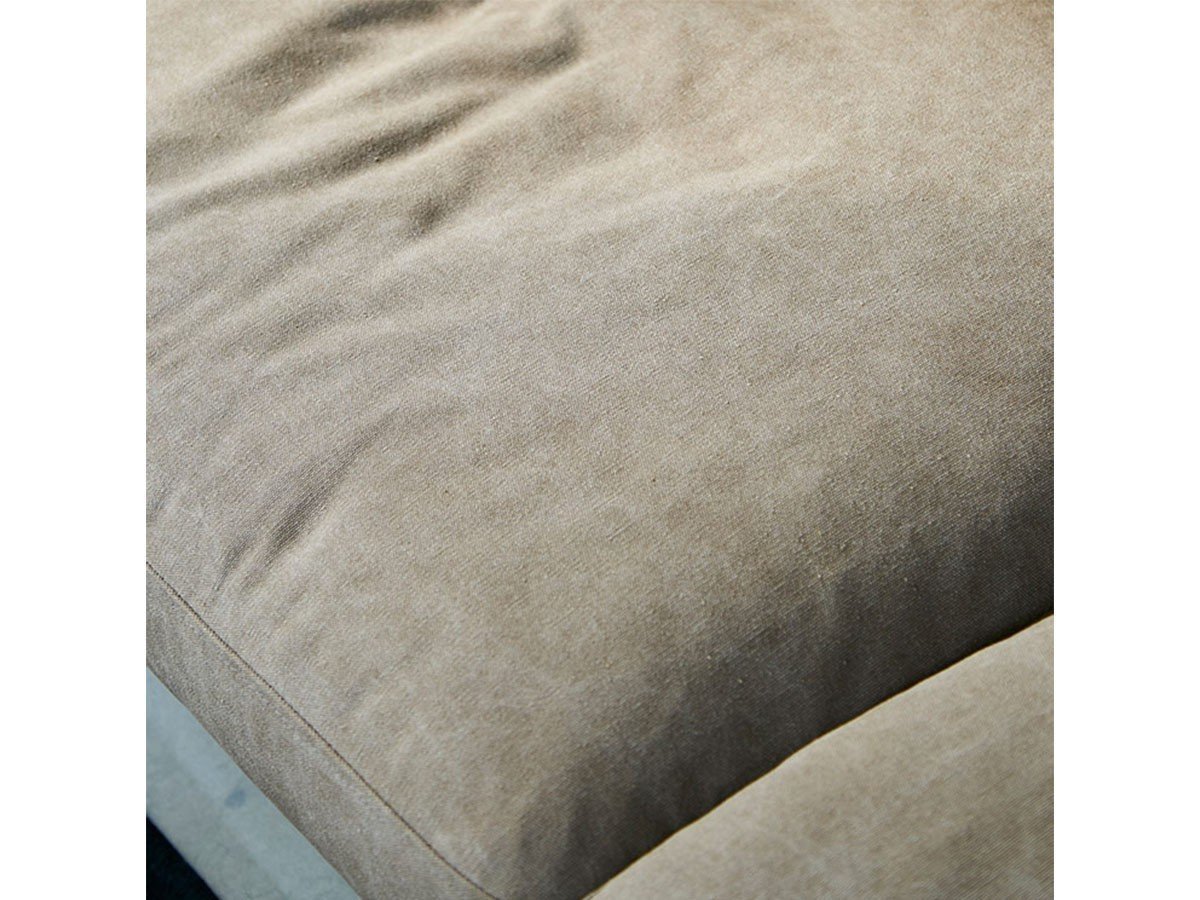 【イージーライフ/Easy Life / GOODS】のFREDA SOFA / フリーダ スモールカウチソファ(キャンバス地) インテリア・キッズ・メンズ・レディースファッション・服の通販 founy(ファニー) 　キャンバス　Canvas, Canvas Fabric　クッション　Cushion, Throw Pillow　シンプル　Simple, Minimal　スタンダード　Standard, Basic　フェザー　Feather, Feather Detail　リラックス　Relax, Relaxed Fit　ホーム・キャンプ・アウトドア・お取り寄せ　Home Living / Home & Lifestyle / Camping Gear / Outdoor Camping　家具・インテリア　Home Furniture & Interior. Stylish & Functional Living Spaces　ソファー　Couches & Sofas　カウチソファ・シェーズロング　Chaise Lounge Sofas　参考イメージ|ID: prp329100004079629 ipo3291000000030162537