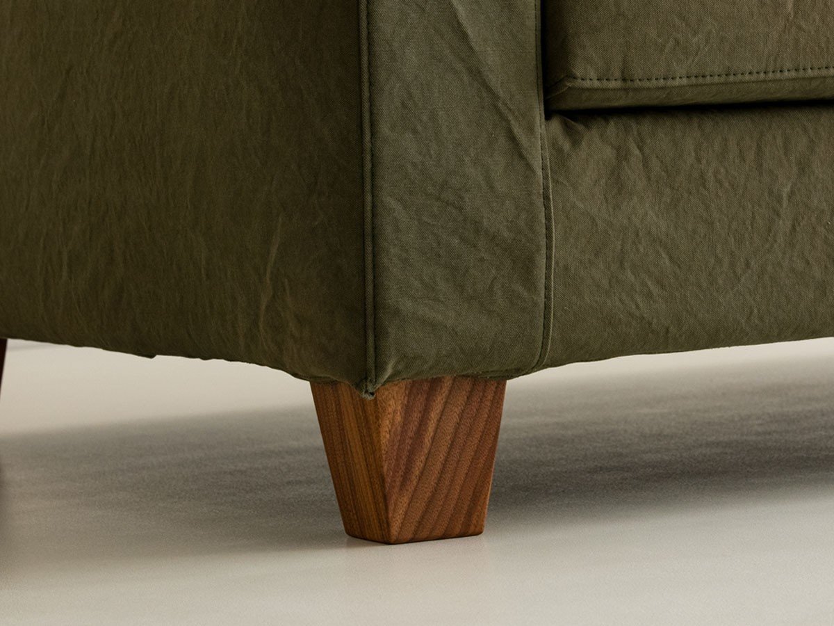 【カーフ/karf / GOODS】のDover 2.5seat Sofa / ドーヴァー 2.5シート ソファ インテリア・キッズ・メンズ・レディースファッション・服の通販 founy(ファニー) 　クッション　Cushion　フェザー　Feather　フォルム　Form　フレーム　Flame　リラックス　Relax　ホーム・キャンプ・アウトドア・お取り寄せ　Home,Garden,Outdoor,Camping Gear　家具・インテリア　Furniture　ソファー　Sofa　脚部:ウォールナット|ID: prp329100004082340 ipo3291000000030170080