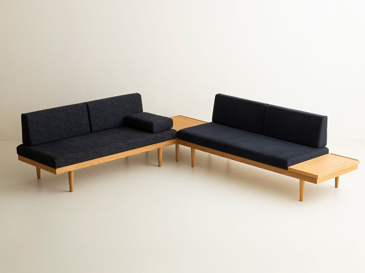 【カーフ/karf / GOODS】のModular Sofa Bed W1600 Type A / モジュラー ソファベッド 幅160cm タイプA インテリア・キッズ・メンズ・レディースファッション・服の通販 founy(ファニー) 　テーブル　Table　バランス　Balance　フラット　Flat　フレーム　Flame　モダン　Modern　ホーム・キャンプ・アウトドア・お取り寄せ　Home,Garden,Outdoor,Camping Gear　家具・インテリア　Furniture　ソファー　Sofa　同シリーズのコーナーテーブルを合わせることで、コーナーソファを構成できます。|ID: prp329100004082343 ipo3291000000027599285