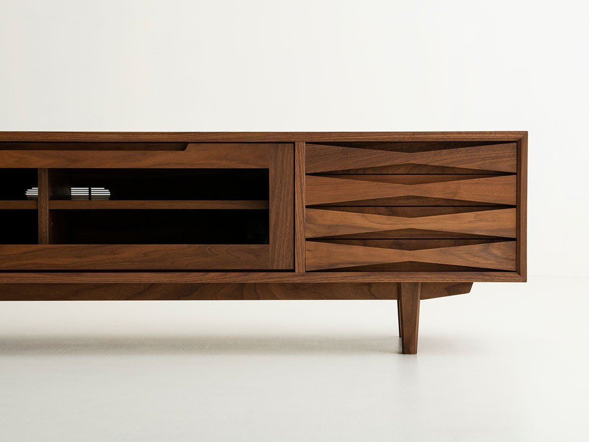【カーフ/karf / GOODS】のSlope TV Cabinet 150 / スロープ TVキャビネット 幅150cm 人気、トレンドファッション・服の通販 founy(ファニー) 　オイル　Oil　ガラス　Glass　ホーム・キャンプ・アウトドア・お取り寄せ　Home,Garden,Outdoor,Camping Gear　家具・インテリア　Home Furniture & Interior. Stylish & Functional Living Spaces　収納家具・キャビネット　Storage Furniture　キャビネット　Cabinet　ホーム・キャンプ・アウトドア・お取り寄せ　Home,Garden,Outdoor,Camping Gear　家具・インテリア　Home Furniture & Interior. Stylish & Functional Living Spaces　テレビボード・テレビ台　TV Stand　テレビボード　Tv Board　other-6|ID: prp329100004082375 ipo3291000000031472704