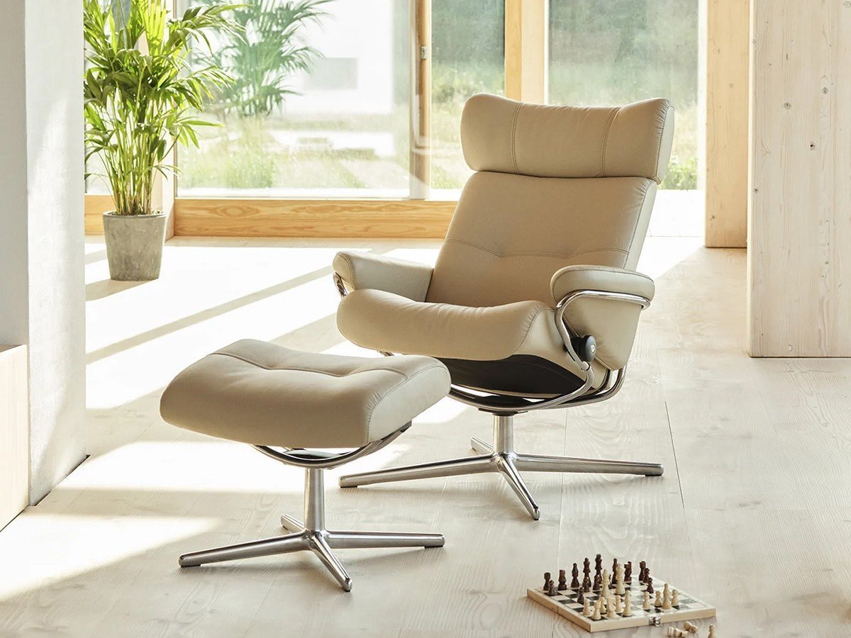 【ストレスレス/Stressless / GOODS】のStressless Berlin Cross Low back with headrest / ストレスレス ベルリン クロス ヘッドレスト付ローバック Mサイズ 人気、トレンドファッション・服の通販 founy(ファニー) 　クッション　Cushion　クラシック　Classic　シンプル　Simple　スプリング　Spring　なめらか　Smooth　フィット　Fit　モダン　Modern　冬　Winter　ホーム・キャンプ・アウトドア・お取り寄せ　Home,Garden,Outdoor,Camping Gear　家具・インテリア　Home Furniture & Interior. Stylish & Functional Living Spaces　チェア・椅子　Chair　リクライニングチェア　Recliner Chair　other-3|ID: prp329100004088357 ipo3291000000031471987