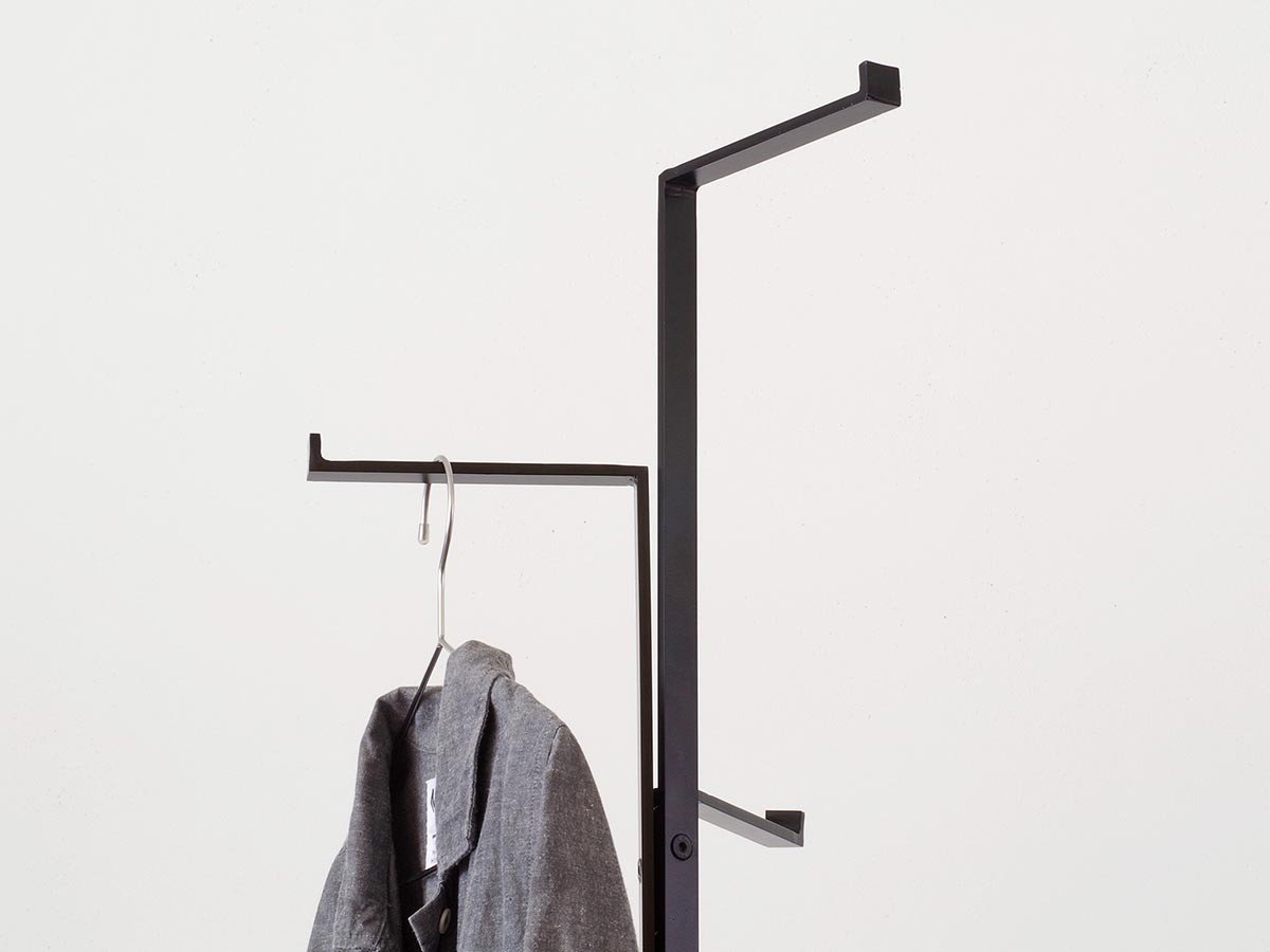 【ライフファニチャー/LIFE FURNITURE / GOODS】のTC POLE HANGER / TC ポールハンガー 人気、トレンドファッション・服の通販 founy(ファニー) 　送料無料　Free Shipping　おすすめ　Recommended / Our Picks　コンパクト　Compact, Small Size　シンプル　Simple, Minimal　スリム　Slim, Slim Fit　帽子　Hat, Headwear　ホーム・キャンプ・アウトドア・お取り寄せ　Home Living / Home & Lifestyle / Camping Gear / Outdoor Camping　家具・インテリア　Home Furniture & Interior. Stylish & Functional Living Spaces　その他 インテリア雑貨、家具　Home Decor & Furniture Extras　other-4|ID: prp329100004117046 ipo3291000000031471715