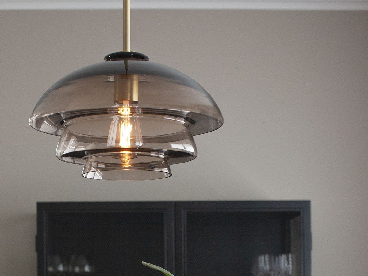 【ハーデラン/Hadeland / GOODS】のArchive Pendant Lamp 4006 Small / アーカイヴ ペンダントランプ 4006 スモール インテリア・キッズ・メンズ・レディースファッション・服の通販 founy(ファニー) 　送料無料　Free Shipping　おすすめ　Recommended / Our Picks　ガラス　Glass, Glassware　シェイプ　Shape, Slim Fit　ハンド　Hand, Handmade　ホーム・キャンプ・アウトドア・お取り寄せ　Home Living / Home & Lifestyle / Camping Gear / Outdoor Camping　家具・インテリア　Home Furniture & Interior. Stylish & Functional Living Spaces　ライト・照明　Lamps & Lighting Fixtures　ペンダントライト・吊り下げ照明　Pendant Light / Hanging Light Fixture　ココア|ID: prp329100004139590 ipo3291000000030167560
