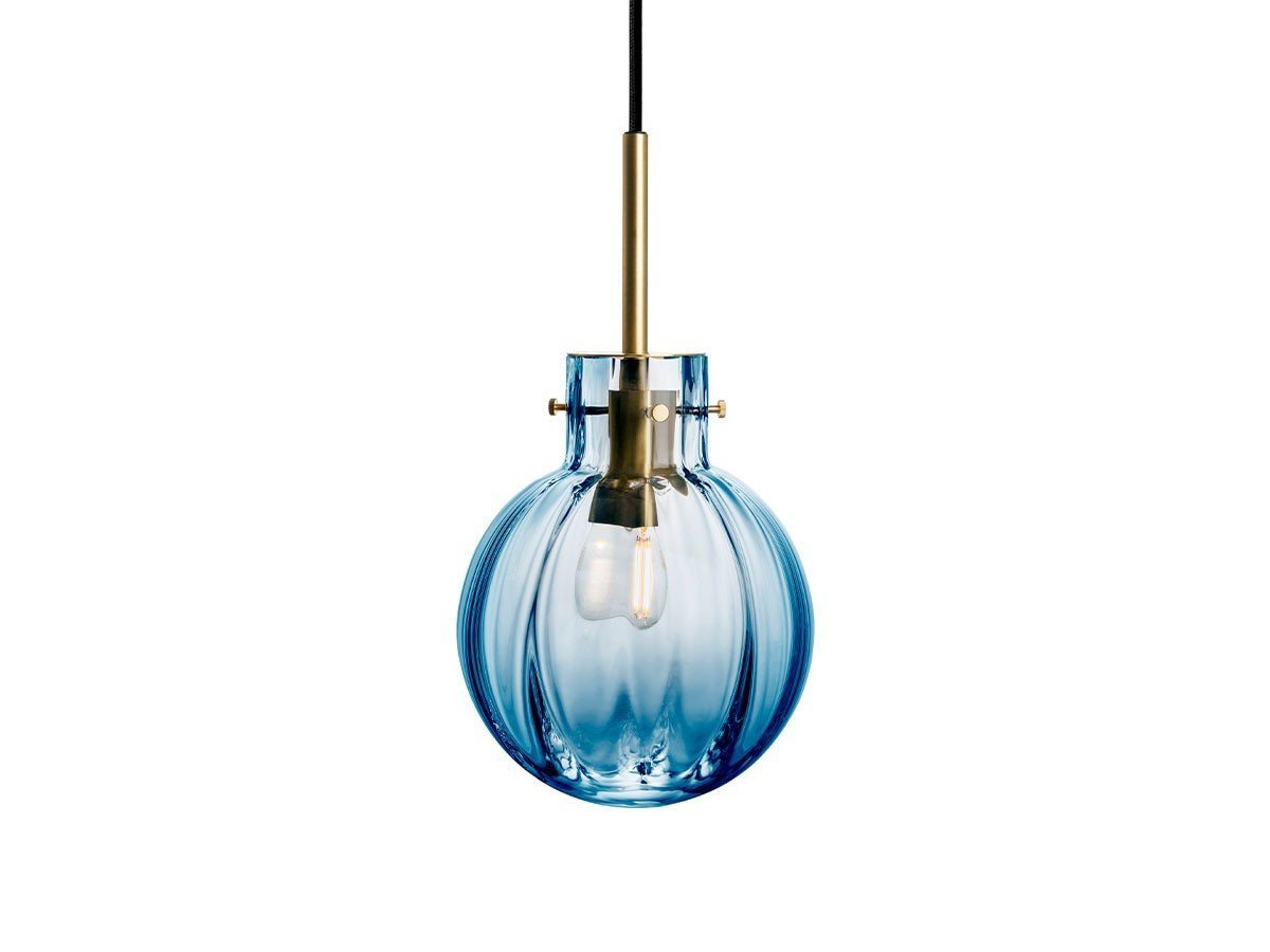 【ハーデラン/Hadeland / GOODS】のCrystal Spheres Optic Φ160 / クリスタル スフィアース オプティック Φ160 インテリア・キッズ・メンズ・レディースファッション・服の通販 founy(ファニー) 　送料無料　Free Shipping　ガラス　Glass, Glassware　クリスタル　Crystal, Swarovski　パターン　Pattern, Design Print　フォルム　Silhouette, Form　ホーム・キャンプ・アウトドア・お取り寄せ　Home Living / Home & Lifestyle / Camping Gear / Outdoor Camping　家具・インテリア　Home Furniture & Interior. Stylish & Functional Living Spaces　ライト・照明　Lamps & Lighting Fixtures　ペンダントライト・吊り下げ照明　Pendant Light / Hanging Light Fixture　ブルー|ID: prp329100004139601 ipo3291000000033063090