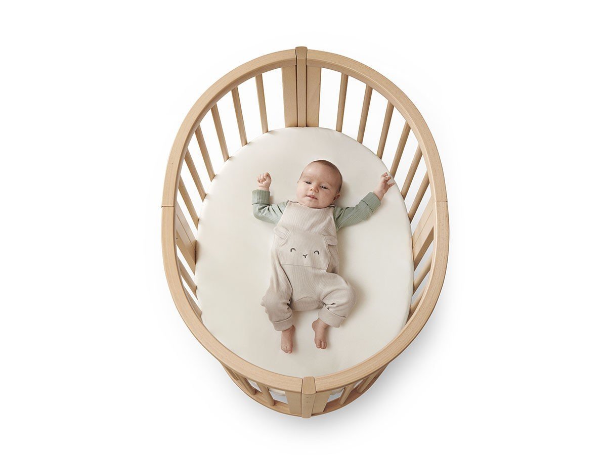 【ストッケ/STOKKE / GOODS】のSTOKKE SLEEPI / ストッケ スリーピー ベッドセット V3 インテリア・キッズ・メンズ・レディースファッション・服の通販 founy(ファニー) 　コンパクト　Compact　センター　Center　ドレープ　Drape　ビーチ　Beach　フィット　Fit　フォルム　Form　ベビー　Baby　メッシュ　Mesh　送料無料　Free Shipping　ホーム・キャンプ・アウトドア・お取り寄せ　Home,Garden,Outdoor,Camping Gear　家具・インテリア　Furniture　キッズ家具　Kids' Furniture　ベビーベッド・子供用ベッド・二段ベッド　Crib/Children's Bed/Bunk Bed　新生児～生後6ヶ月頃(身体を起こせるようになるまで)ご使用いただけます。|ID: prp329100004151864 ipo3291000000028573203