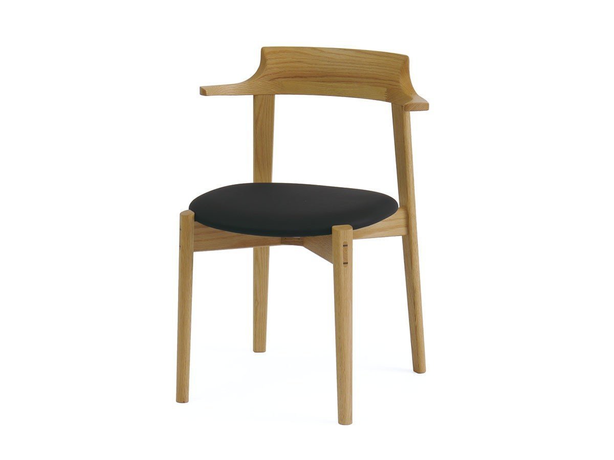 【フライミー ヴェール/FLYMEe vert / GOODS】のARM CHAIR / アームチェア #117211 インテリア・キッズ・メンズ・レディースファッション・服の通販 founy(ファニー) 送料無料 Free Shipping クッション Cushion, Throw Pillow フォルム Silhouette, Form 軽量 Lightweight, Ultra Light ホーム・キャンプ・アウトドア・お取り寄せ Home Living / Home & Lifestyle / Camping Gear / Outdoor Camping 家具・インテリア Home Furniture & Interior. Stylish & Functional Living Spaces チェア・椅子 Seating & Chairs ダイニングチェア・木製チェア Dining Chairs ホーム・キャンプ・アウトドア・お取り寄せ Home Living / Home & Lifestyle / Camping Gear / Outdoor Camping 家具・インテリア Home Furniture & Interior. Stylish & Functional Living Spaces チェア・椅子 Seating & Chairs アームチェア・アクセントチェア Armchairs & Accent Chairs 張地:HL‐2275 ブラック(レザー Cランク)、フレームナチュラル|ID: prp329100004157754 ipo3291000000035405077