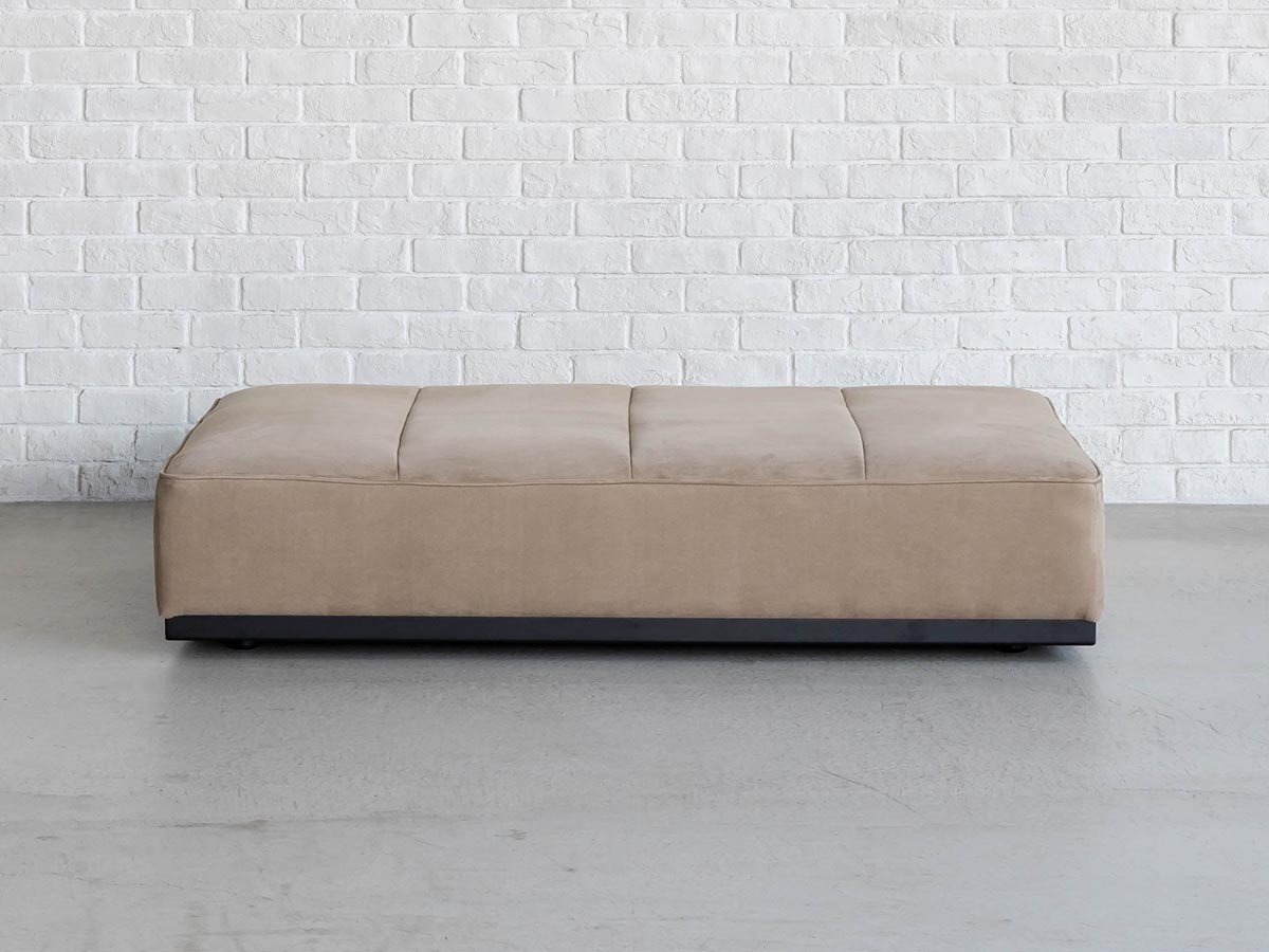 【オアシス/OASIS / GOODS】のGLOW SOFA / グロー ソファ 2人掛けベース インテリア・キッズ・メンズ・レディースファッション・服の通販 founy(ファニー) 　クッション　Cushion, Throw Pillow　バランス　Balance, Style Balance　フラット　Flat, Flat Shoes　モダン　Modern, Contemporary　ホーム・キャンプ・アウトドア・お取り寄せ　Home Living / Home & Lifestyle / Camping Gear / Outdoor Camping　家具・インテリア　Home Furniture & Interior. Stylish & Functional Living Spaces　ソファー　Couches & Sofas　短脚をつけると、ローソファとしてもお使いになれます。|ID: prp329100004185912 ipo3291000000030165601