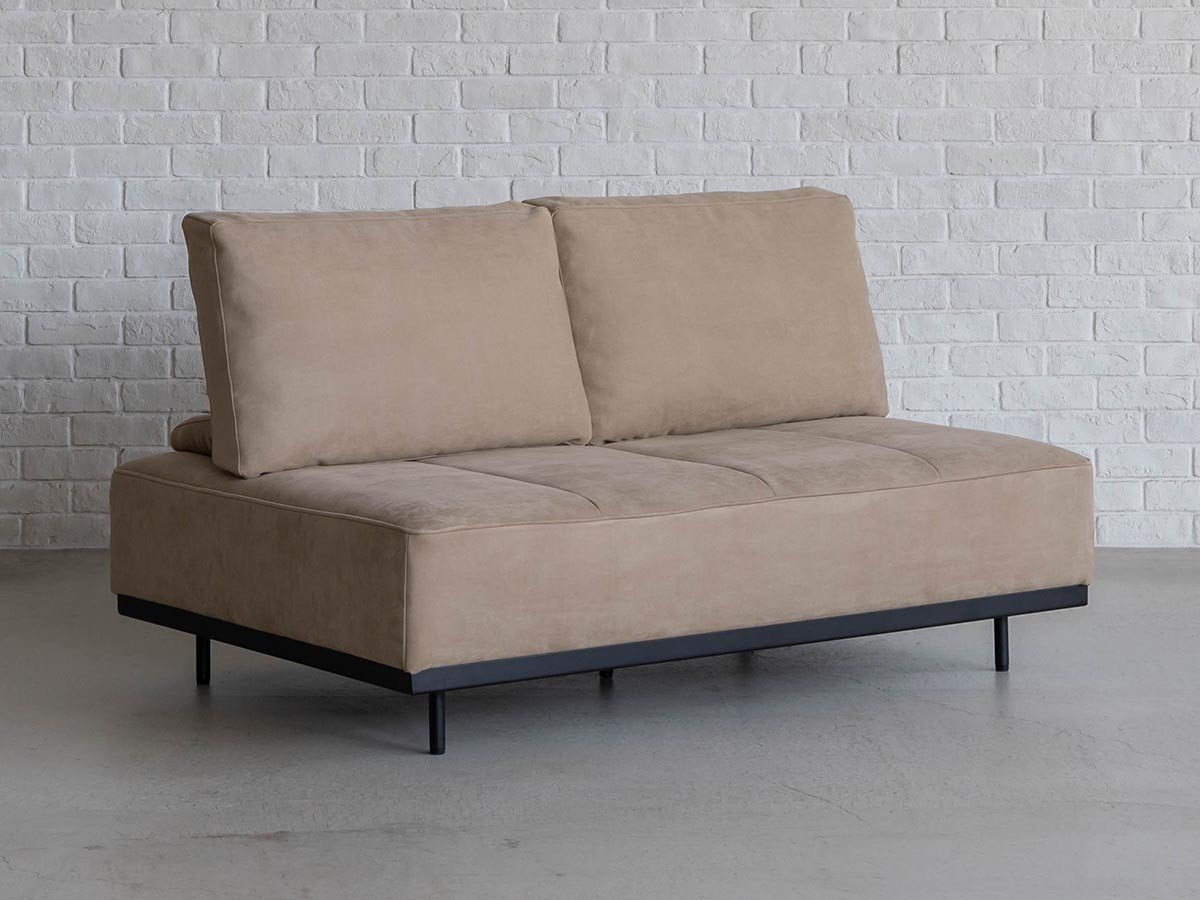 【オアシス/OASIS / GOODS】のGLOW SOFA / グロー ソファ 2人掛けベース インテリア・キッズ・メンズ・レディースファッション・服の通販 founy(ファニー) 　クッション　Cushion, Throw Pillow　バランス　Balance, Style Balance　フラット　Flat, Flat Shoes　モダン　Modern, Contemporary　ホーム・キャンプ・アウトドア・お取り寄せ　Home Living / Home & Lifestyle / Camping Gear / Outdoor Camping　家具・インテリア　Home Furniture & Interior. Stylish & Functional Living Spaces　ソファー　Couches & Sofas　張地:ベース / サンド(スウェード調)、背クッション / サンド(スウェード調)|ID: prp329100004185912 ipo3291000000030165619
