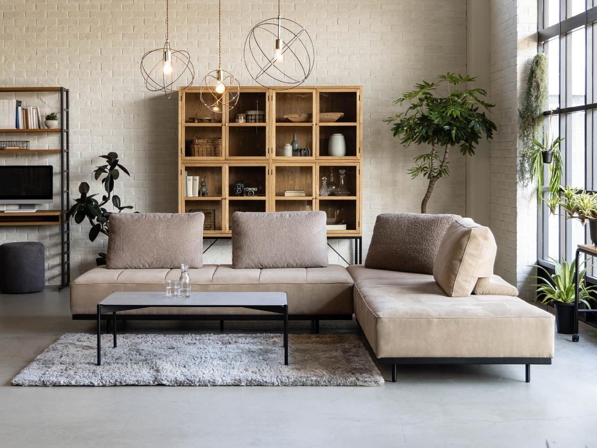 【オアシス/OASIS / GOODS】のGLOW SOFA / グロー ソファ 2.5人掛けベース + 背クッション2点 インテリア・キッズ・メンズ・レディースファッション・服の通販 founy(ファニー) 　クッション　Cushion　スウェード　Suede　バランス　Balance　フラット　Flat　モコモコ　Fluffy　モダン　Modern　ホーム・キャンプ・アウトドア・お取り寄せ　Home,Garden,Outdoor,Camping Gear　家具・インテリア　Furniture　ソファー　Sofa　セット内容:3人掛けベース、2人掛けベース、スツール、背クッション × 4|ID: prp329100004185931 ipo3291000000030165758