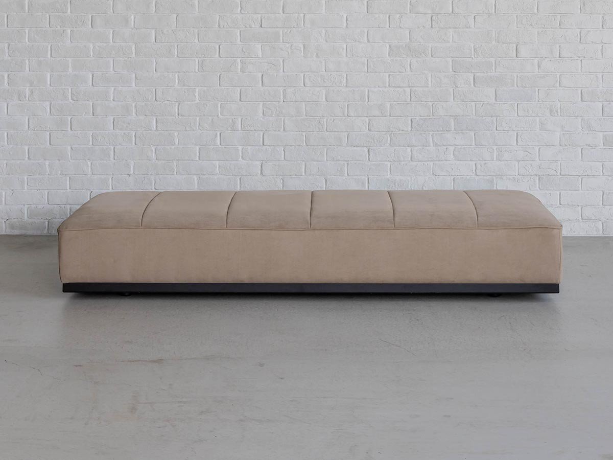 【オアシス/OASIS / GOODS】のGLOW SOFA / グロー ソファ 3人掛けベース インテリア・キッズ・メンズ・レディースファッション・服の通販 founy(ファニー) 　クッション　Cushion　バランス　Balance　フラット　Flat　モダン　Modern　ホーム・キャンプ・アウトドア・お取り寄せ　Home,Garden,Outdoor,Camping Gear　家具・インテリア　Furniture　ソファー　Sofa　短脚使用イメージ|ID: prp329100004185946 ipo3291000000030165921