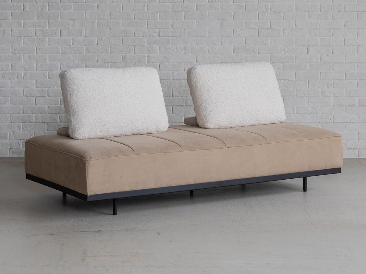 【オアシス/OASIS / GOODS】のGLOW SOFA / グロー ソファ 3人掛けベース インテリア・キッズ・メンズ・レディースファッション・服の通販 founy(ファニー) 　クッション　Cushion　バランス　Balance　フラット　Flat　モダン　Modern　ホーム・キャンプ・アウトドア・お取り寄せ　Home,Garden,Outdoor,Camping Gear　家具・インテリア　Furniture　ソファー　Sofa　張地:ベース / サンド(スウェード調)、背クッション / GL ホイップ(ブークレ)|ID: prp329100004185946 ipo3291000000030165925