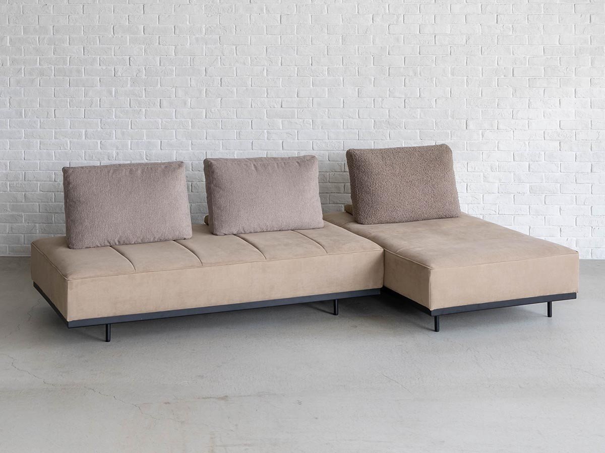 【オアシス/OASIS / GOODS】のGLOW SOFA / グロー ソファ 2.5人掛けベース インテリア・キッズ・メンズ・レディースファッション・服の通販 founy(ファニー) 　クッション　Cushion　バランス　Balance　フラット　Flat　モダン　Modern　ホーム・キャンプ・アウトドア・お取り寄せ　Home,Garden,Outdoor,Camping Gear　家具・インテリア　Furniture　ソファー　Sofa　セット内容:2.5人掛けベース、2人掛けベース、背クッション × 3|ID: prp329100004185947 ipo3291000000030165939