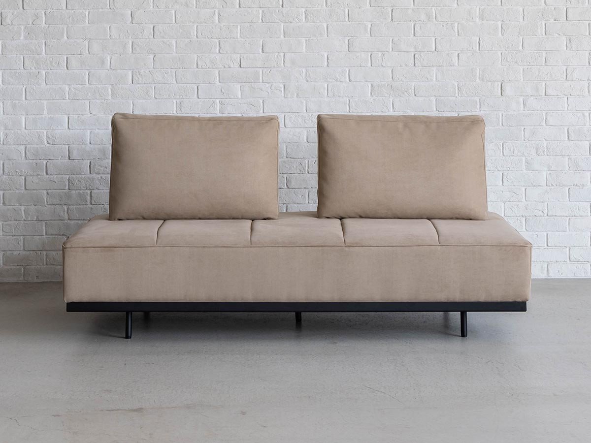 【オアシス/OASIS / GOODS】のGLOW SOFA / グロー ソファ 2.5人掛けベース インテリア・キッズ・メンズ・レディースファッション・服の通販 founy(ファニー) 　クッション　Cushion　バランス　Balance　フラット　Flat　モダン　Modern　ホーム・キャンプ・アウトドア・お取り寄せ　Home,Garden,Outdoor,Camping Gear　家具・インテリア　Furniture　ソファー　Sofa　張地:ベース / サンド(スウェード調)、背クッション / サンド(スウェード調)|ID: prp329100004185947 ipo3291000000030165946