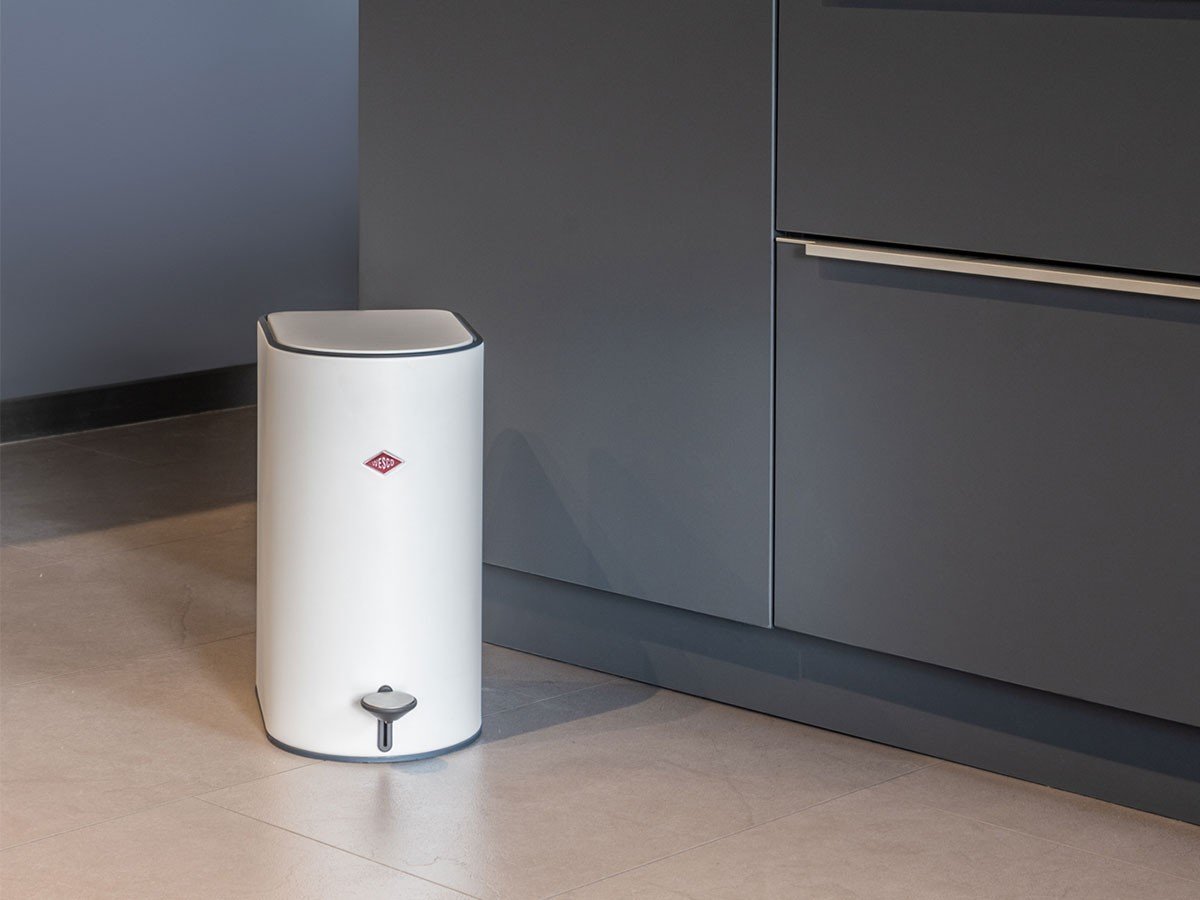 【ウェスコ/WESCO / GOODS】のSTEP BOY PEDAL BIN 9L / ステップボーイ ペダルビン 9L 人気、トレンドファッション・服の通販 founy(ファニー) 　送料無料　Free Shipping　コンパクト　Compact, Small Size　バケツ　Bucket, Bucket Style　ボックス　Boxy, Box Shape　ホーム・キャンプ・アウトドア・お取り寄せ　Home Living / Home & Lifestyle / Camping Gear / Outdoor Camping　家具・インテリア　Home Furniture & Interior. Stylish & Functional Living Spaces　その他 インテリア雑貨、家具　Home Decor & Furniture Extras　other-5|ID: prp329100004194361 ipo3291000000031469295