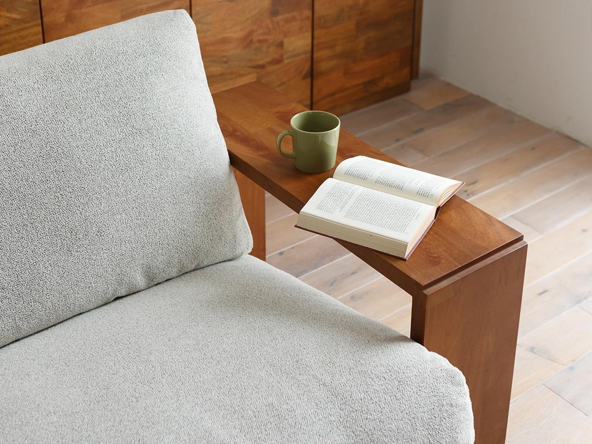 【プーロ/PURO / GOODS】のONE ARM SOFA / ワンアームソファ インテリア・キッズ・メンズ・レディースファッション・服の通販 founy(ファニー) 　アシンメトリー　Asymmetry　クッション　Cushion　フォーム　Form　フランス　France　フレーム　Flame　モダン　Modern　ホーム・キャンプ・アウトドア・お取り寄せ　Home,Garden,Outdoor,Camping Gear　家具・インテリア　Home Furniture & Interior. Stylish & Functional Living Spaces　ソファー　Sofa　張地:ホワイト|ID: prp329100004196056 ipo3291000000030164986