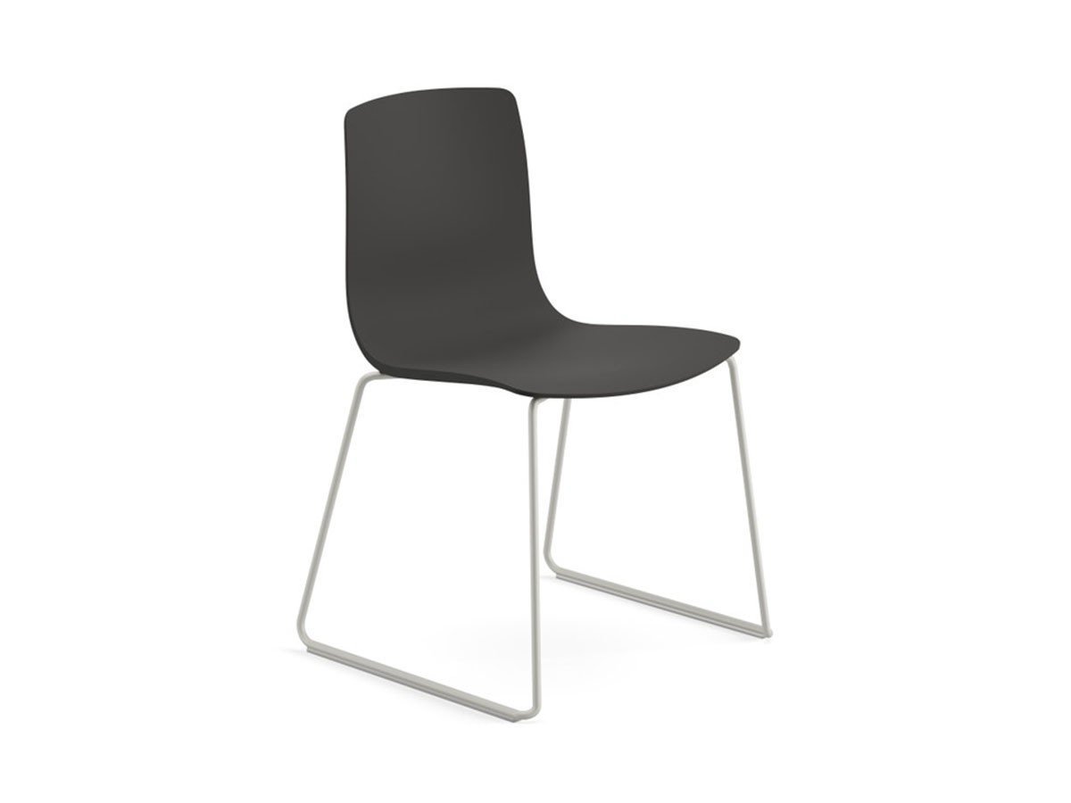 【アルペール/arper / GOODS】のAava 02 Armless Chair / アーバ 02 アームレスチェア スレッド脚 インテリア・キッズ・メンズ・レディースファッション・服の通販 founy(ファニー) 　送料無料　Free Shipping　クラシック　Classic, Timeless Style　フォルム　Silhouette, Form　ホーム・キャンプ・アウトドア・お取り寄せ　Home Living / Home & Lifestyle / Camping Gear / Outdoor Camping　家具・インテリア　Home Furniture & Interior. Stylish & Functional Living Spaces　チェア・椅子　Seating & Chairs　ダイニングチェア・木製チェア　Dining Chairs　シートブラック、脚部スノーホワイト|ID: prp329100004204143 ipo3291000000033528819