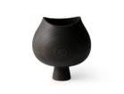 【我戸幹男商店/GATOMIKIO / GOODS】のAEKA Object Footed Vase L / あえか オブジェクト フッテッドベース L 人気、トレンドファッション・服の通販 founy(ファニー) 送料無料 Free Shipping フォルム Form フラワー Flower エレガント 上品 Elegant ホーム・キャンプ・アウトドア・お取り寄せ Home,Garden,Outdoor,Camping Gear 家具・インテリア Furniture その他 インテリア雑貨、家具 Furniture, Interior, Others thumbnail ブラック|ID: prp329100004204241 ipo3291000000029128368