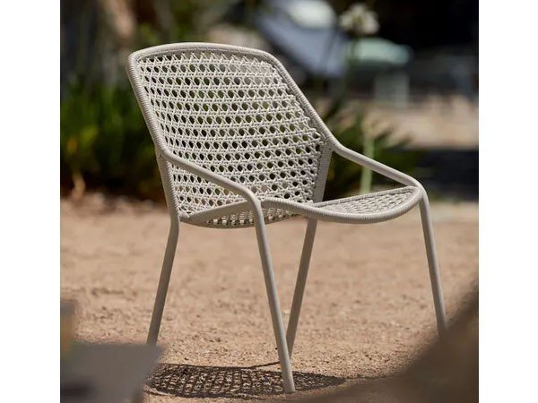 【フェルモブ/Fermob / GOODS】のCROISETTE ARM CHAIR / クロワゼット アームチェアー インテリア・キッズ・メンズ・レディースファッション・服の通販 founy(ファニー) 　送料無料　Free Shipping　ガーデン　Garden　フレーム　Flame　軽量　Lightweight　写真クレジット:TOM WATSON|ID: prp329100004208976 ipo3291000000029181205